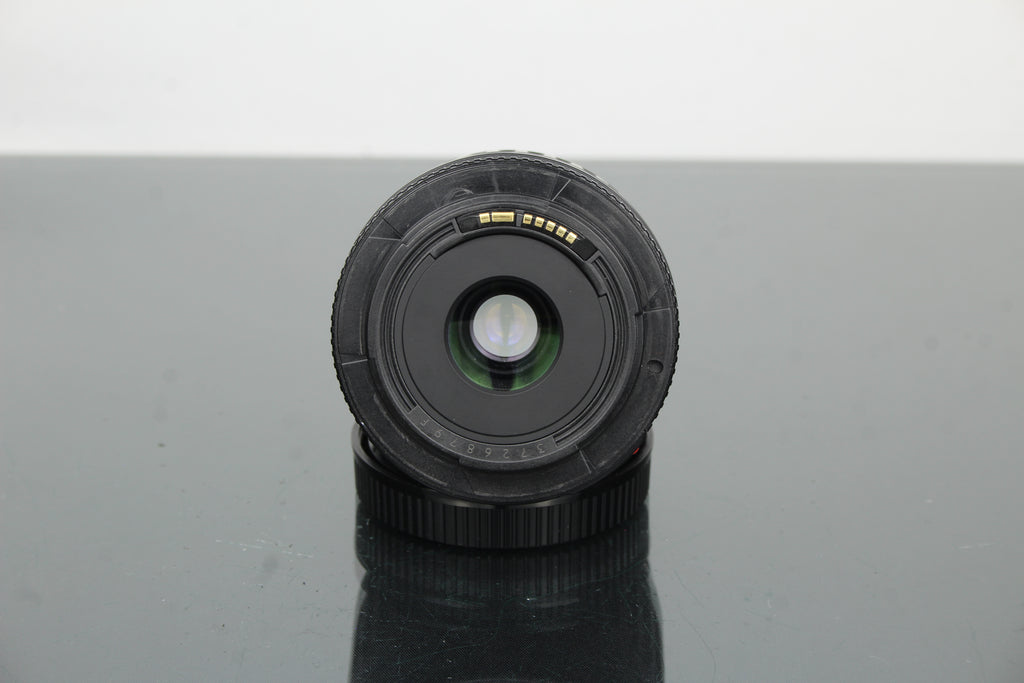 Lionsa Ceann Canon Zoom EF 35-80mm 1:4-5.6 + mount Canon EF