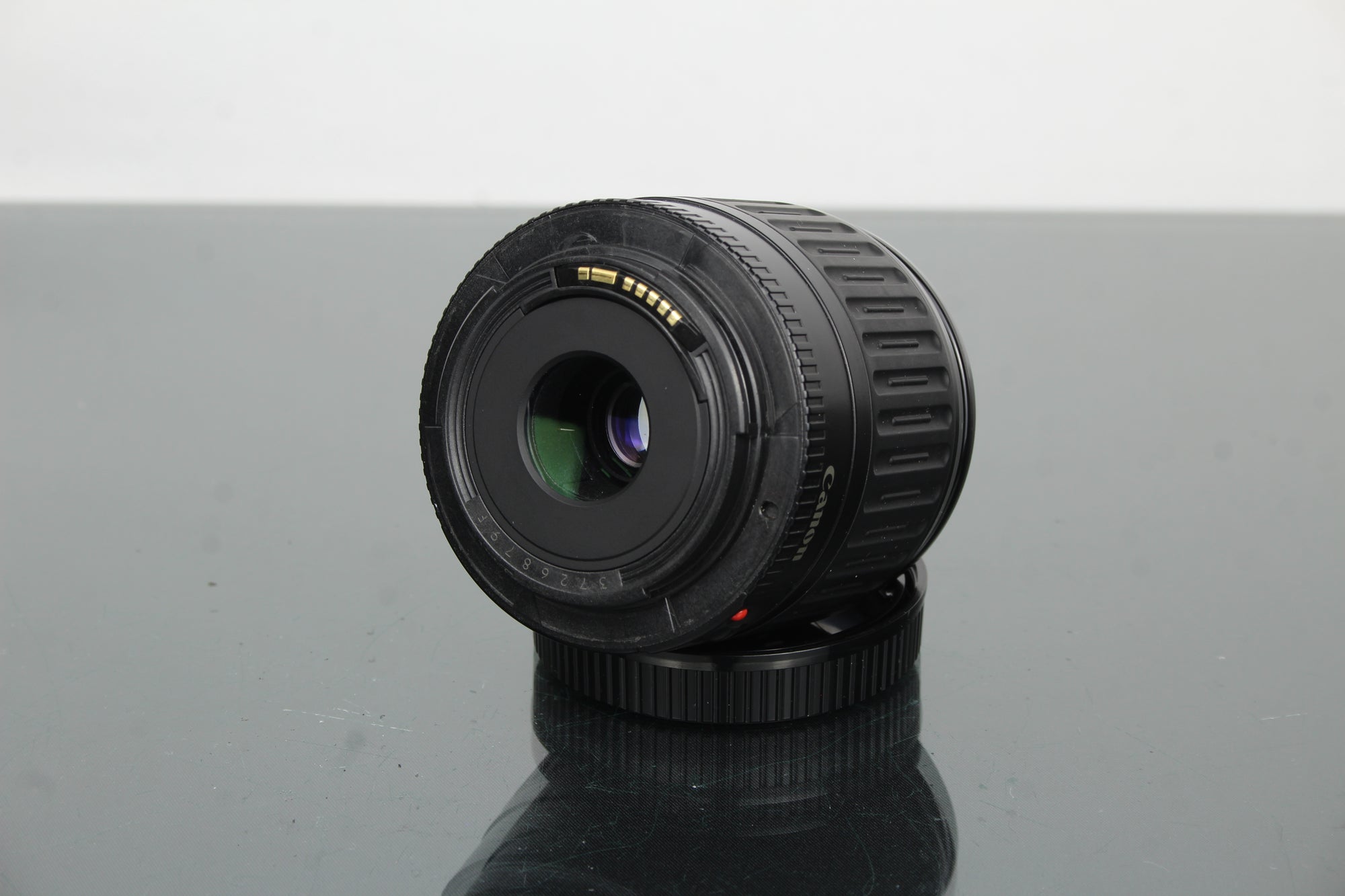 Lionsa Ceann Canon Zoom EF 35-80mm 1:4-5.6 + mount Canon EF