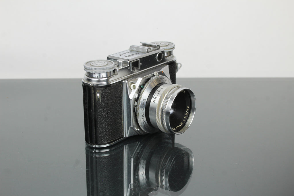 Voigtlander Prominent + 50mm f/1.5 Nokton lionsa