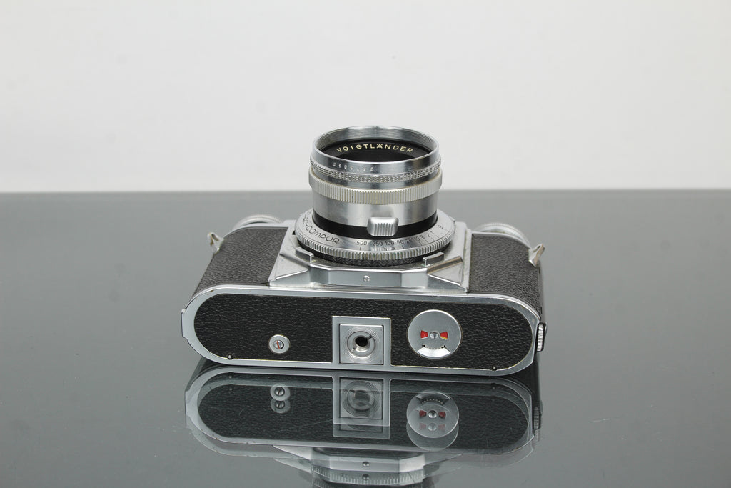 Voigtlander Prominent + 50mm f/1.5 Nokton lionsa