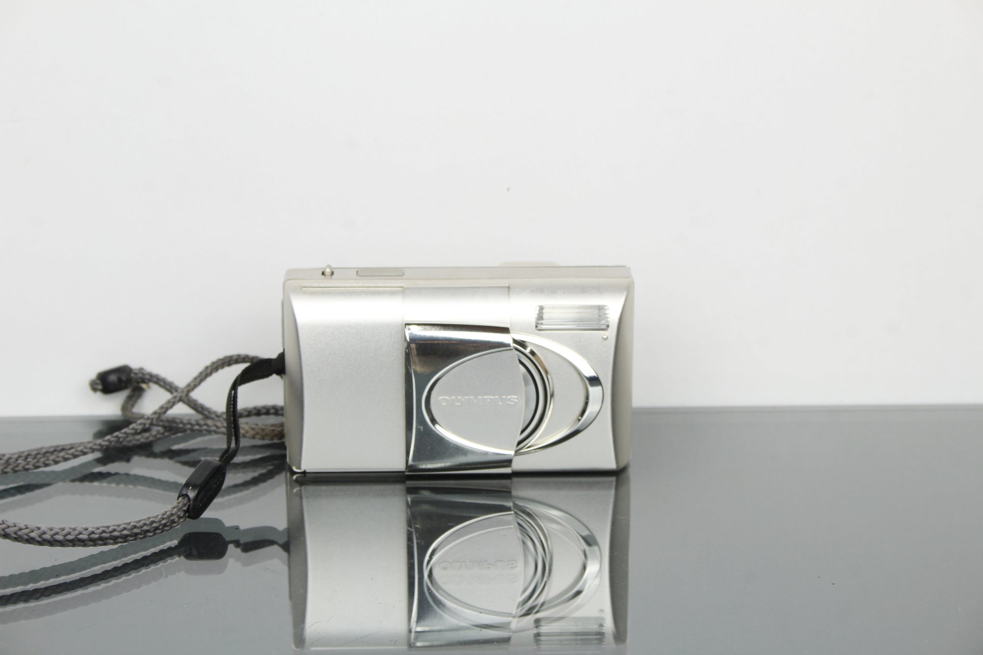 Olympus Mju-V Gach aimsir