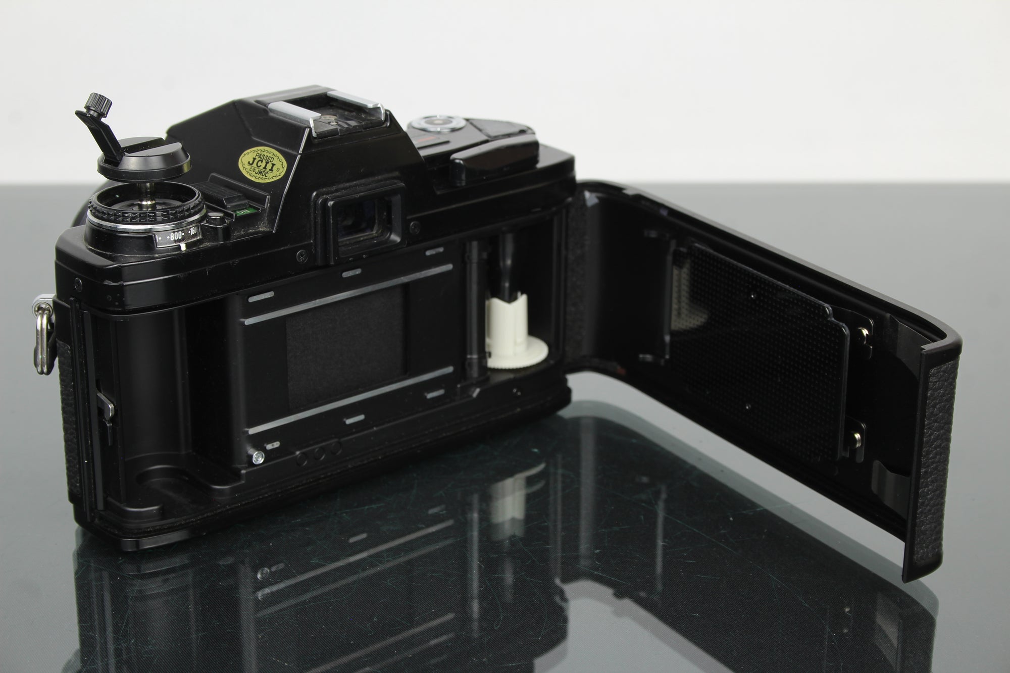 Minolta X-300 + MD Rokkor 50mm 1:1.7 55mm lionsa