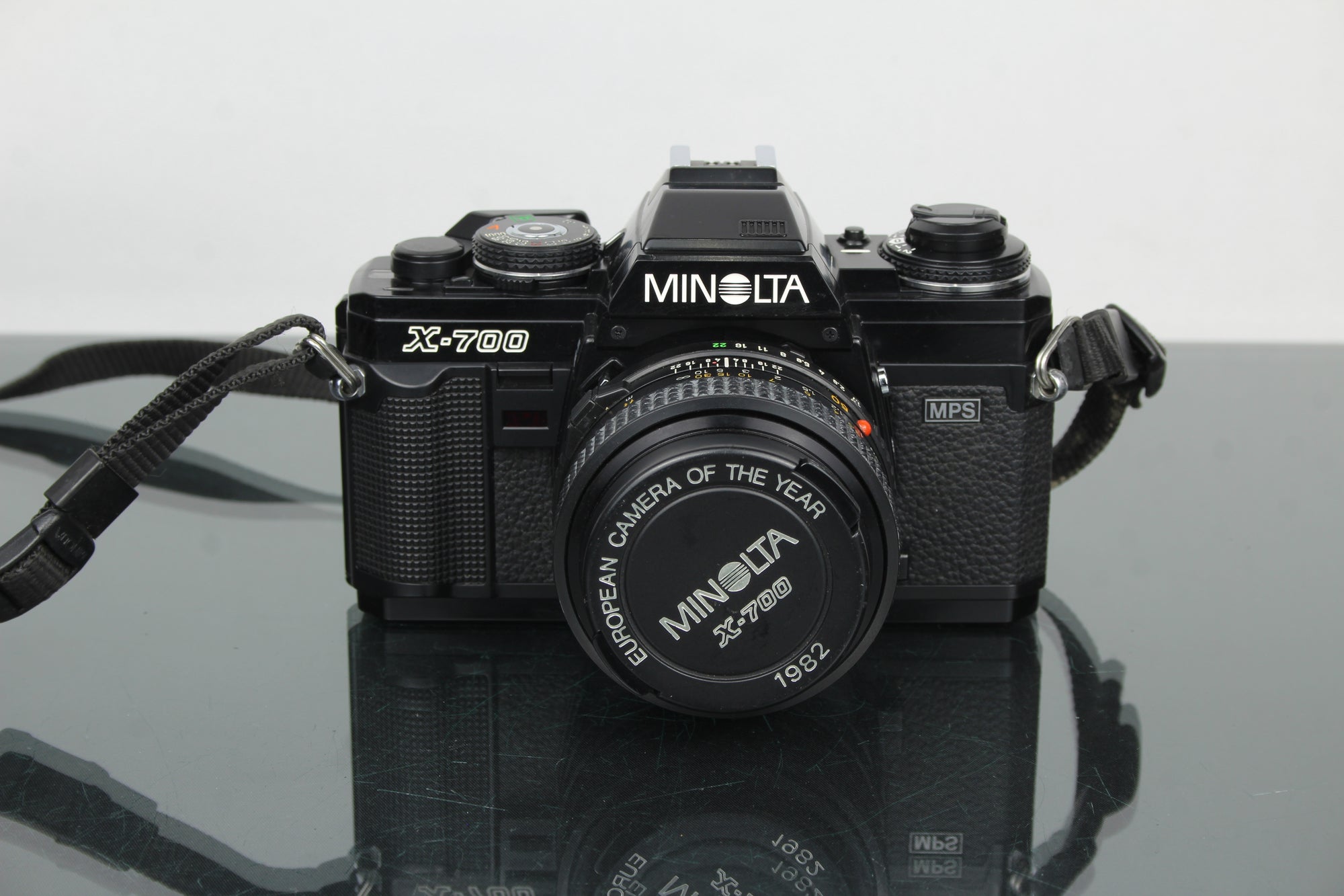 Minolta X-700 + lionsa MD 50mm 1:1.7