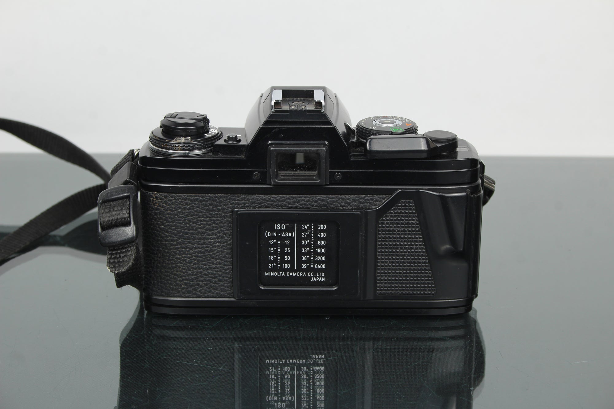 Minolta X-700 + lionsa MD 50mm 1:1.7