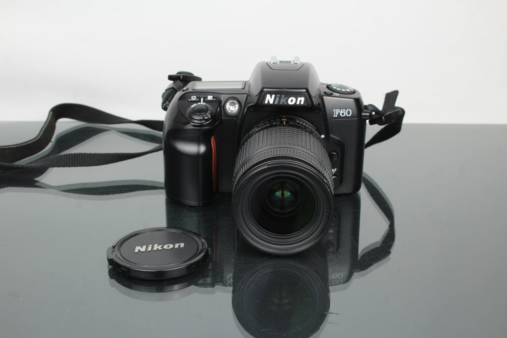 Nikon F60 + AF Nikkor 28-80mm 1:3.5-5.6 D lionsa