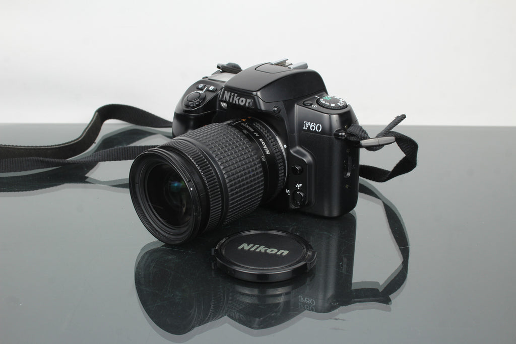 Nikon F60 + AF Nikkor 28-80mm 1:3.5-5.6 D lionsa