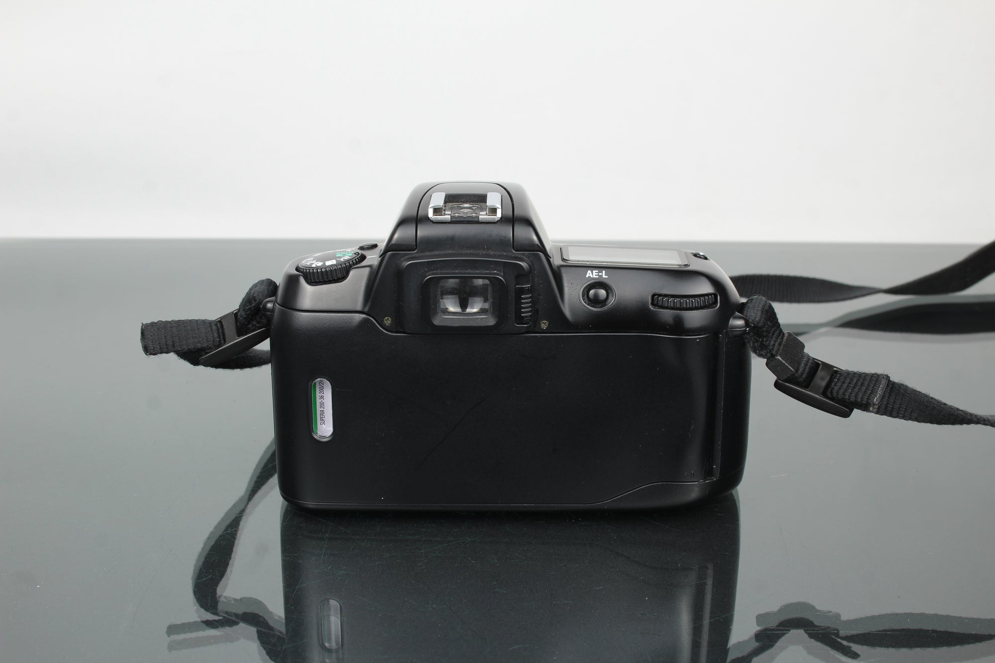 Nikon F60 + AF Nikkor 28-80mm 1:3.5-5.6 D lionsa