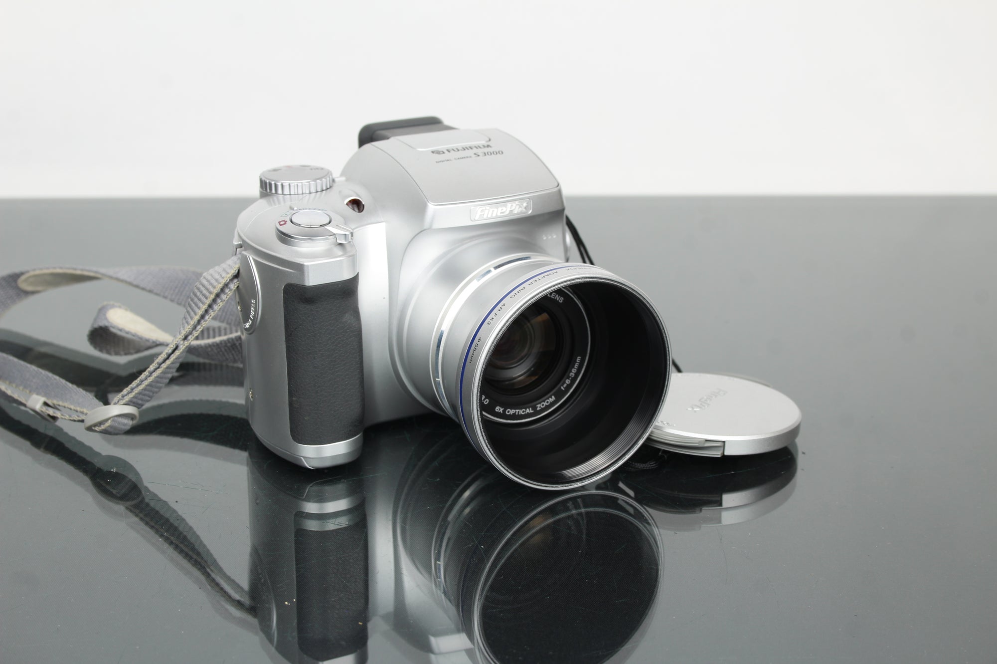 Fujifilm Finepix S3000