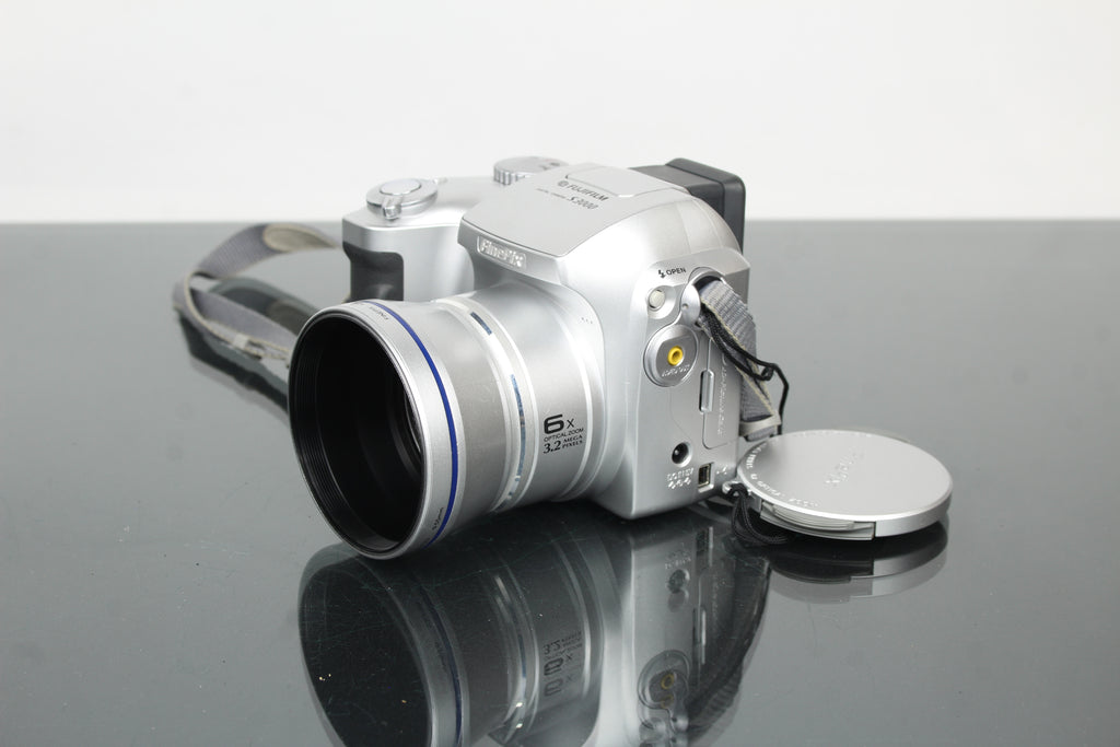 Fujifilm Finepix S3000