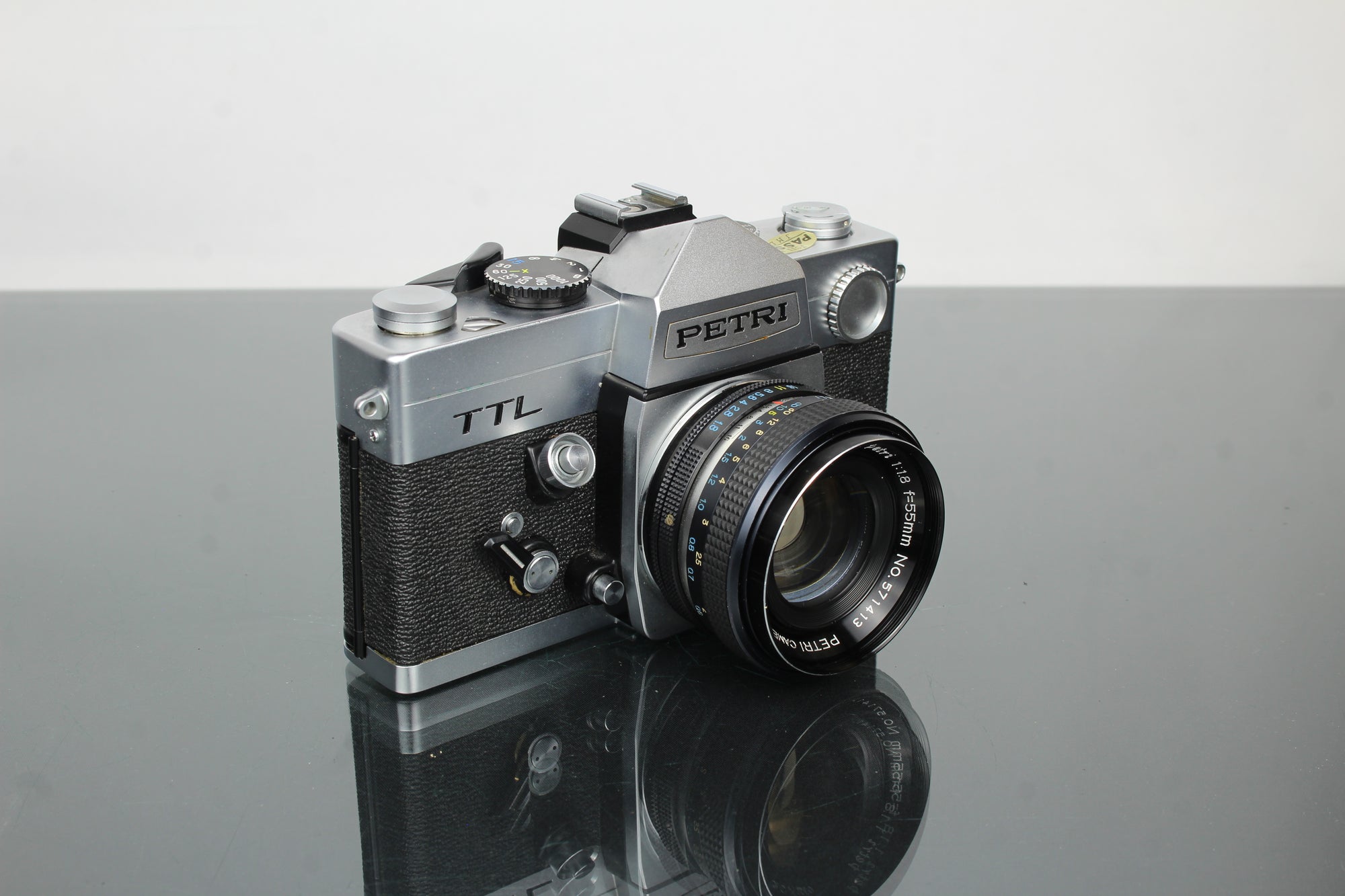 Petri TTL + 55mm 1.8 Petri lens