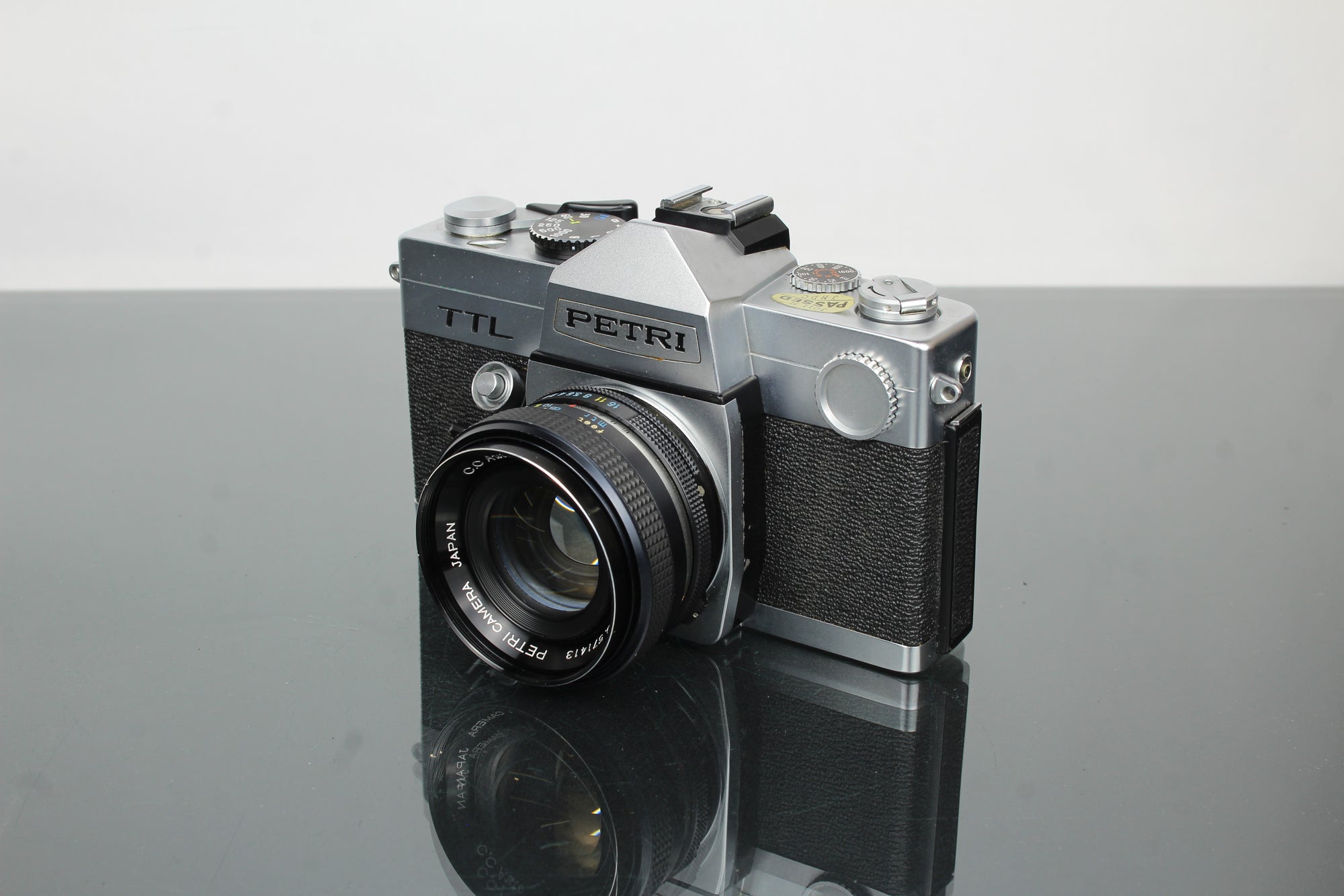 Petri TTL + 55mm 1.8 Petri lens