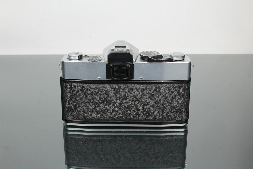 Petri TTL + 55mm 1.8 Petri lens