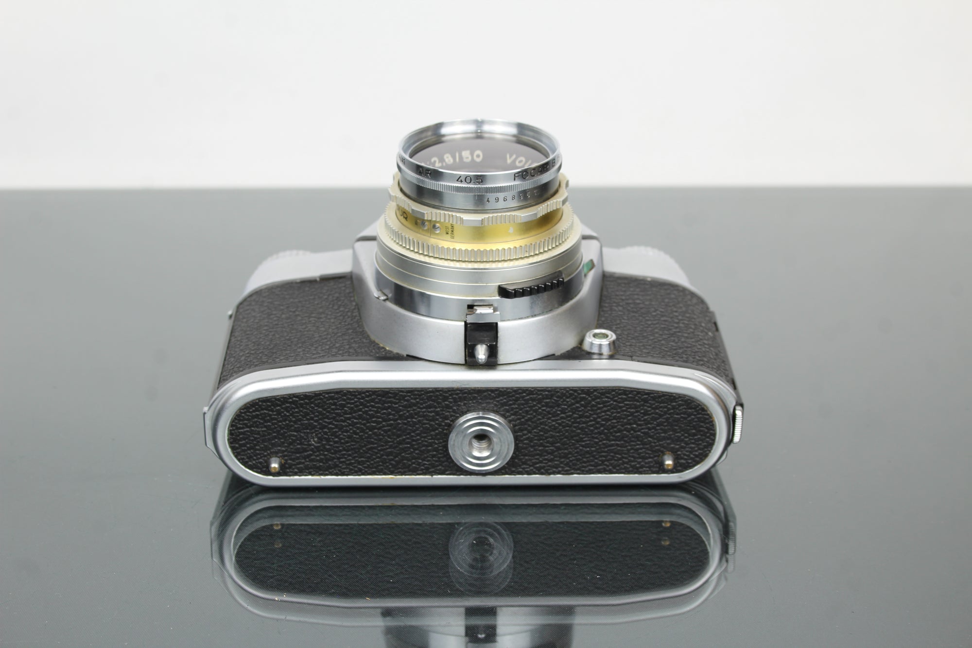 Voigtlander Bessamatic + 50mm f/2.8 Color-Skopar lens