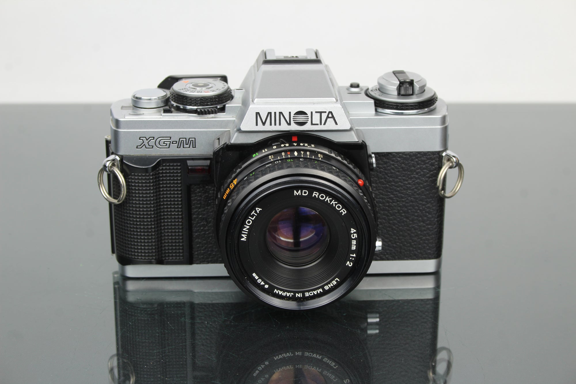 Minolta XG-M + 45mm 1:2 Minolta MD Rokkor lionsa