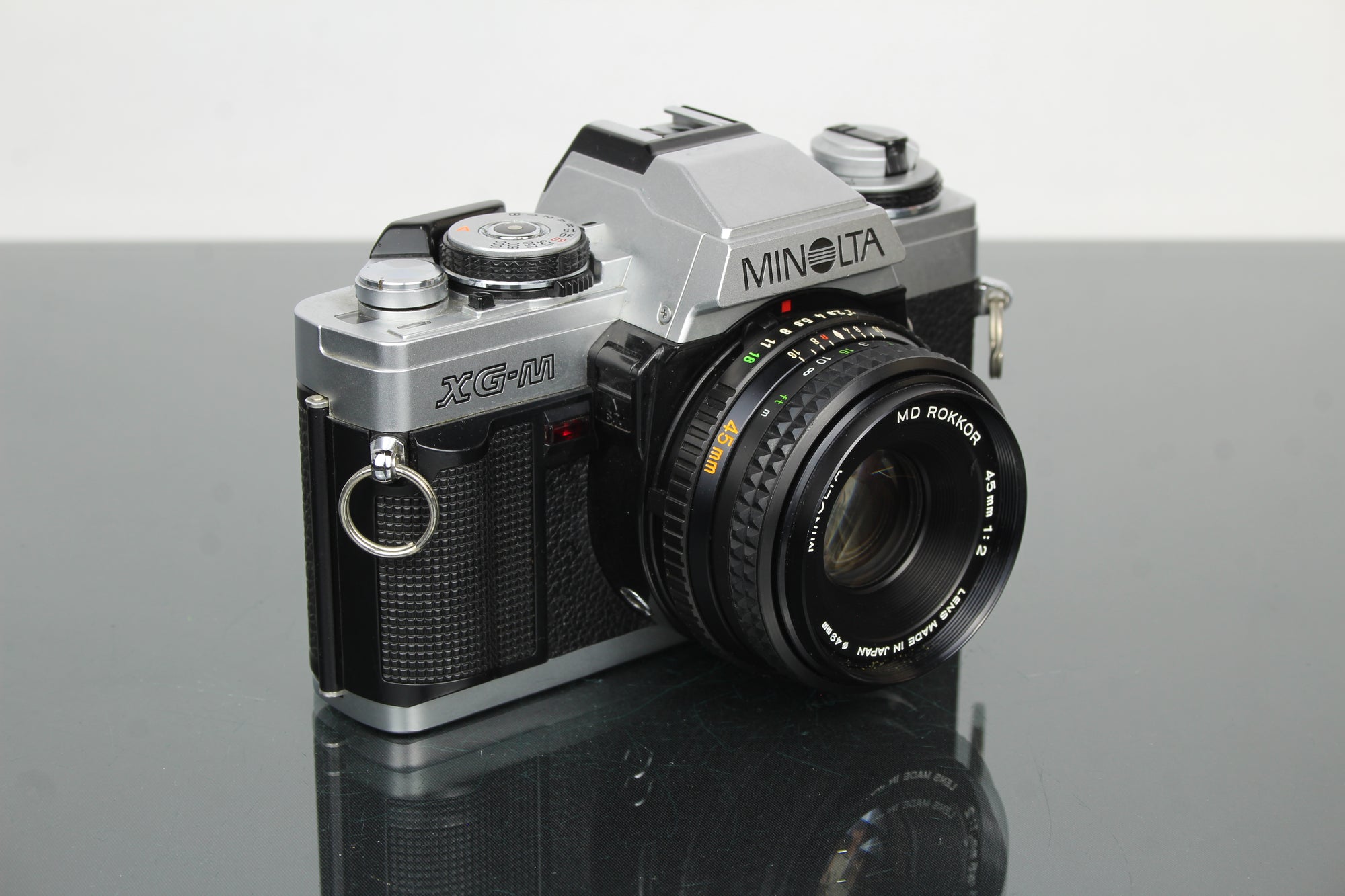 Minolta XG-M + 45mm 1:2 Minolta MD Rokkor lionsa