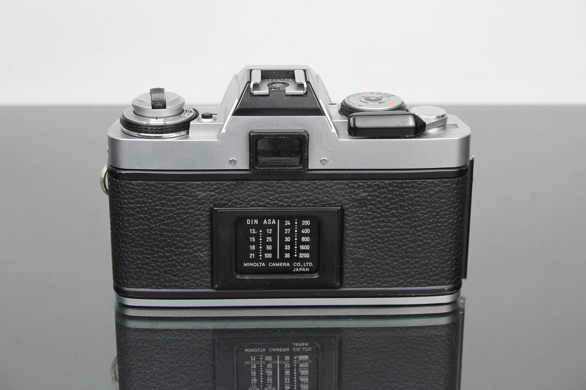 Minolta XG-M + 45mm 1:2 Minolta MD Rokkor lionsa