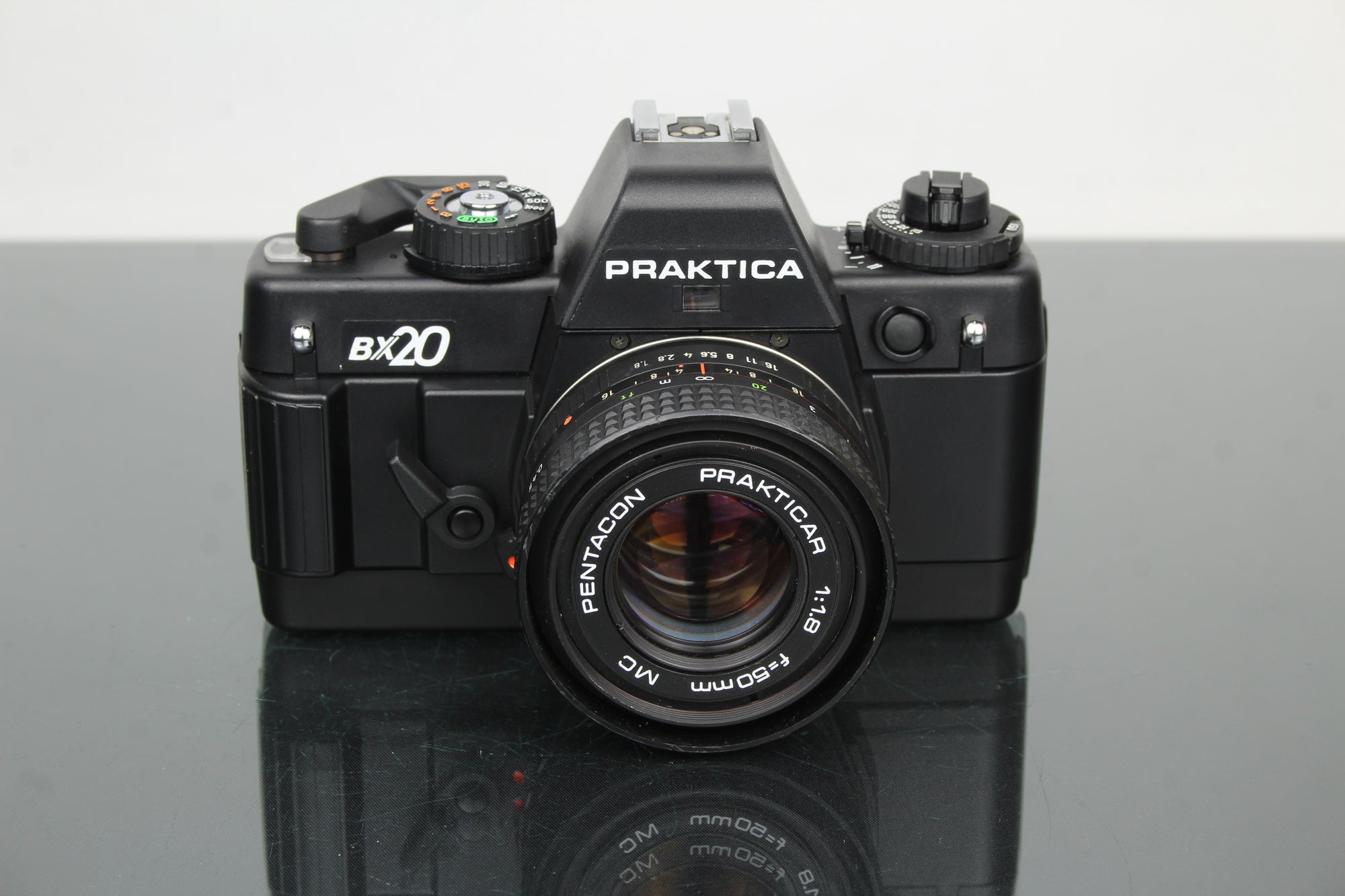 Practica BX20 + Pentacon <tc>Praktica</tc> 50mm 1.8 lionsa