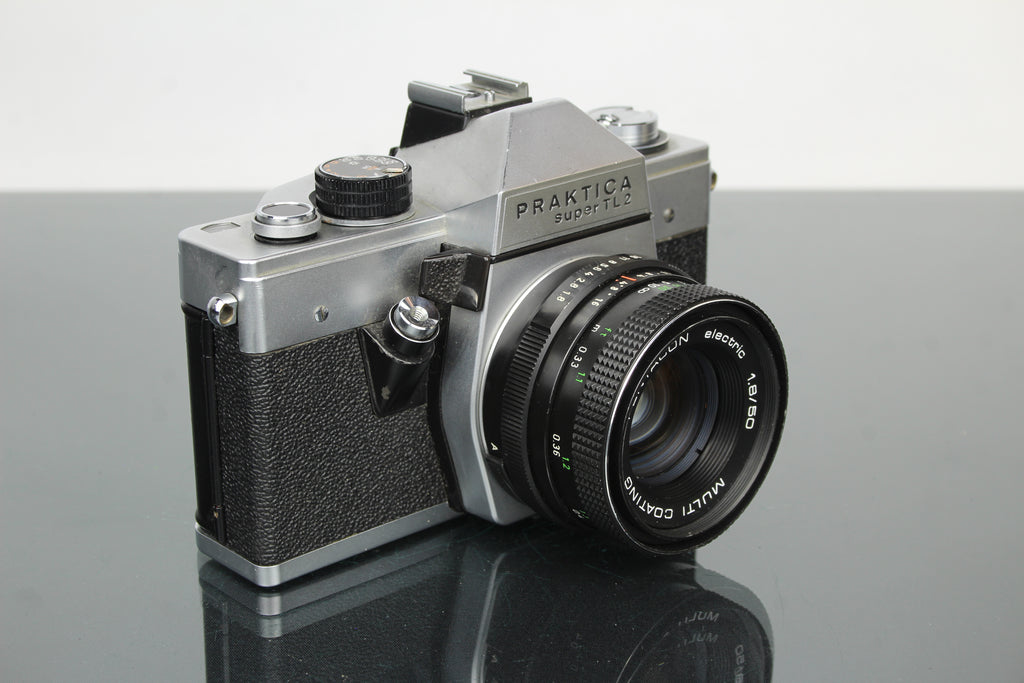<tc>Praktica</tc> super TL2 + Pentacon leictreach 50mm 1.8 M42 lionsa
