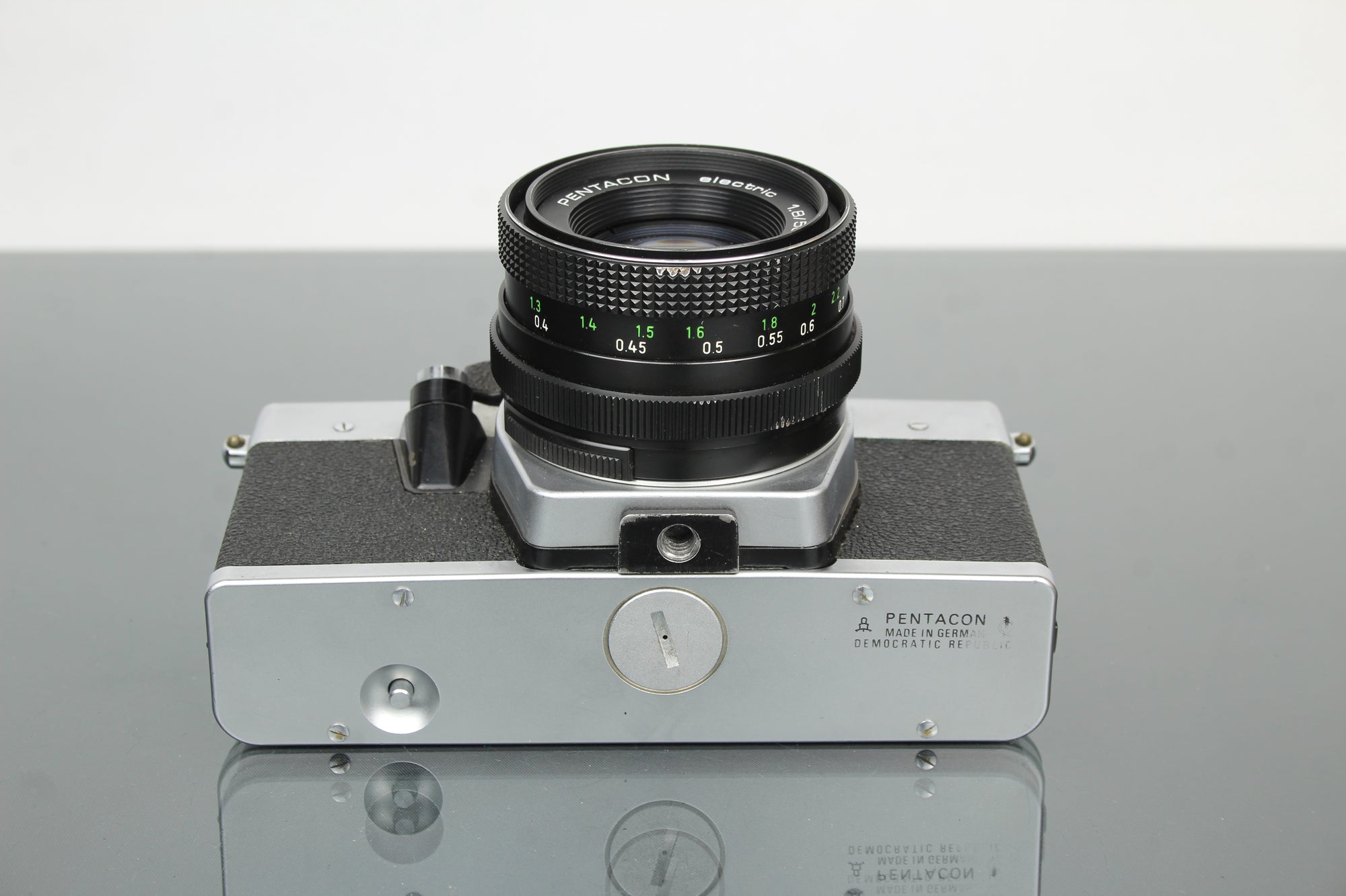 <tc>Praktica</tc> super TL2 + Pentacon leictreach 50mm 1.8 M42 lionsa