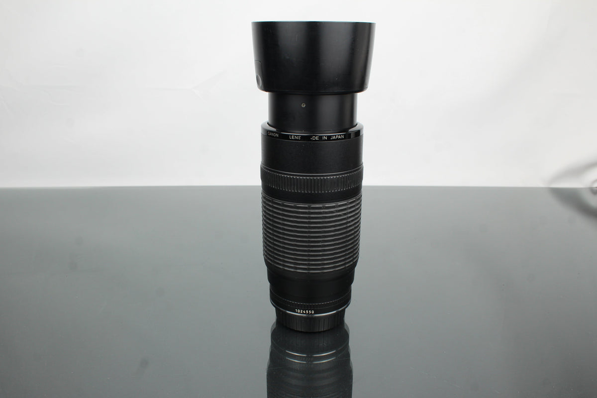 Lionsa Ceann Canon Zoom EF 100-300mm f/5.6 (EF Mount)