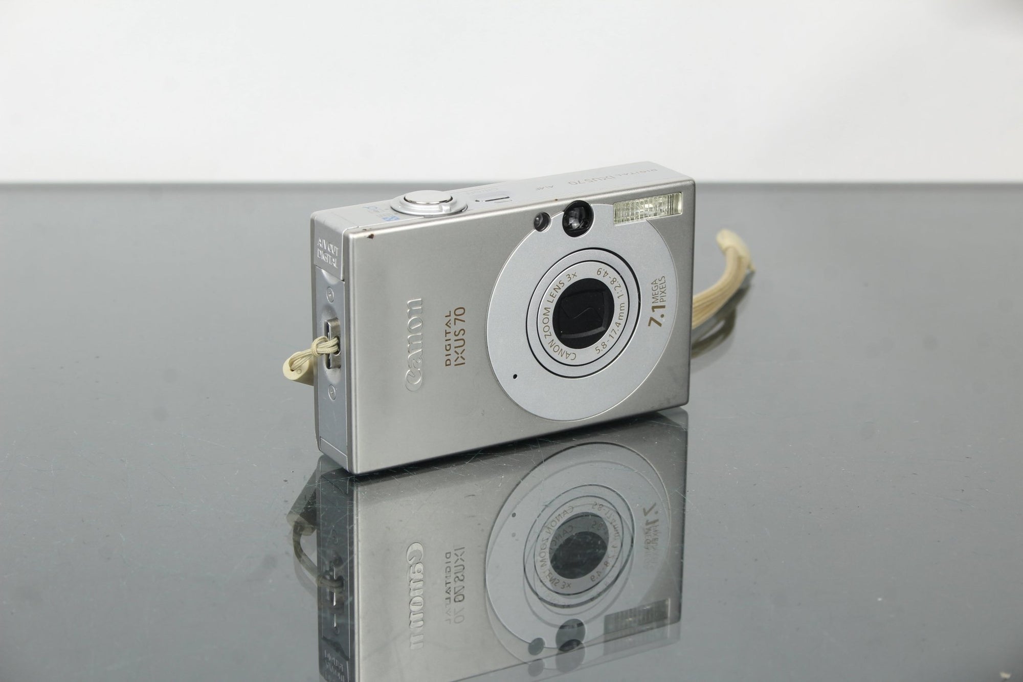 Canon digital IXUS 70 - Dutch|Thrift