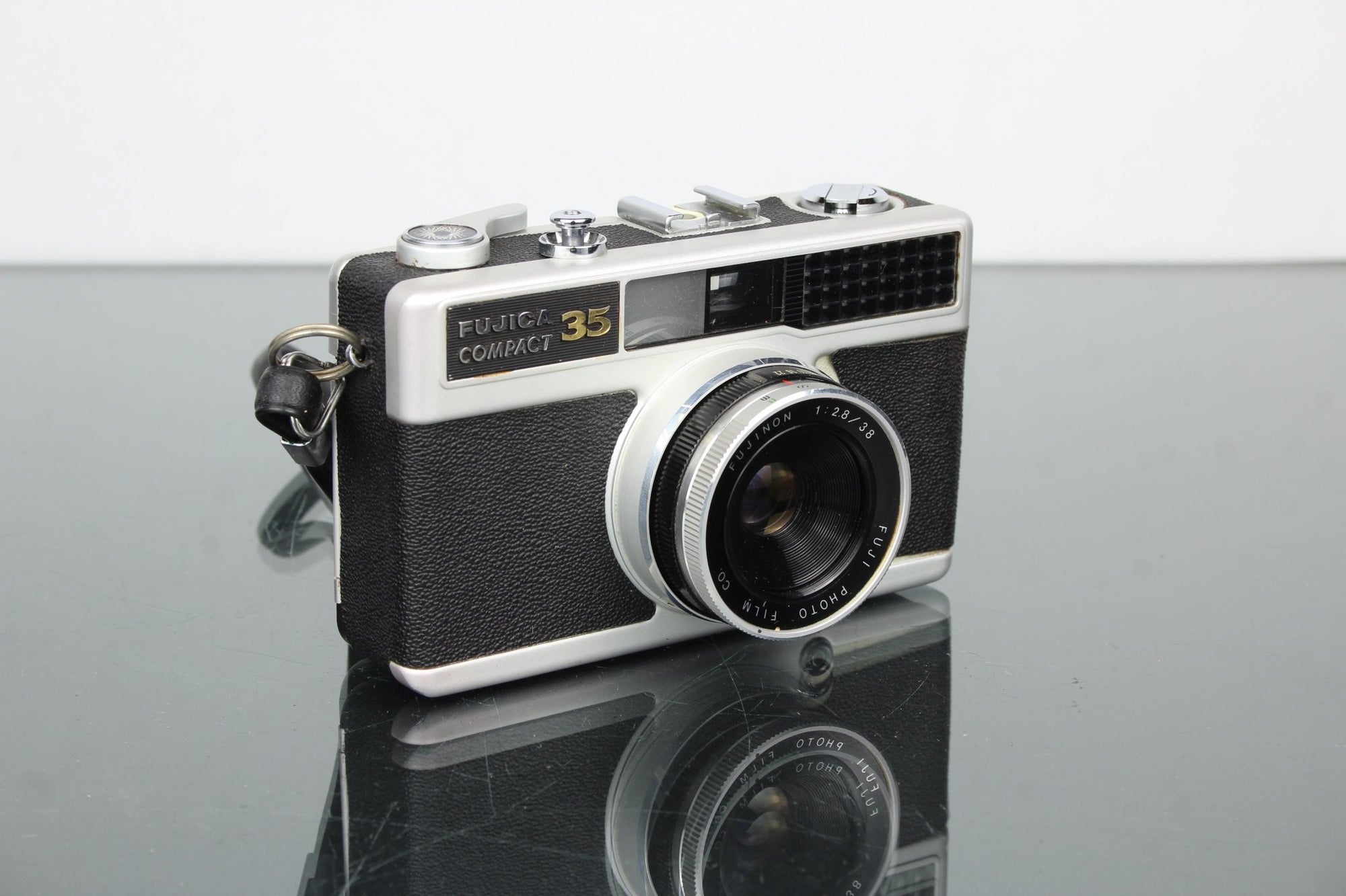 Fujica Compact 35 - Dutch|Thrift
