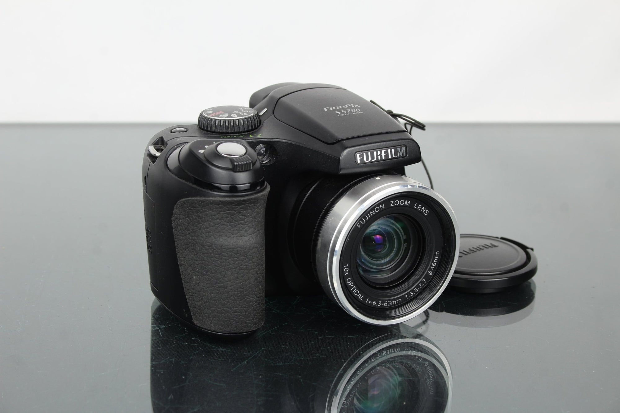 Fujifilm FinePix S5700 - Dutch|Thrift