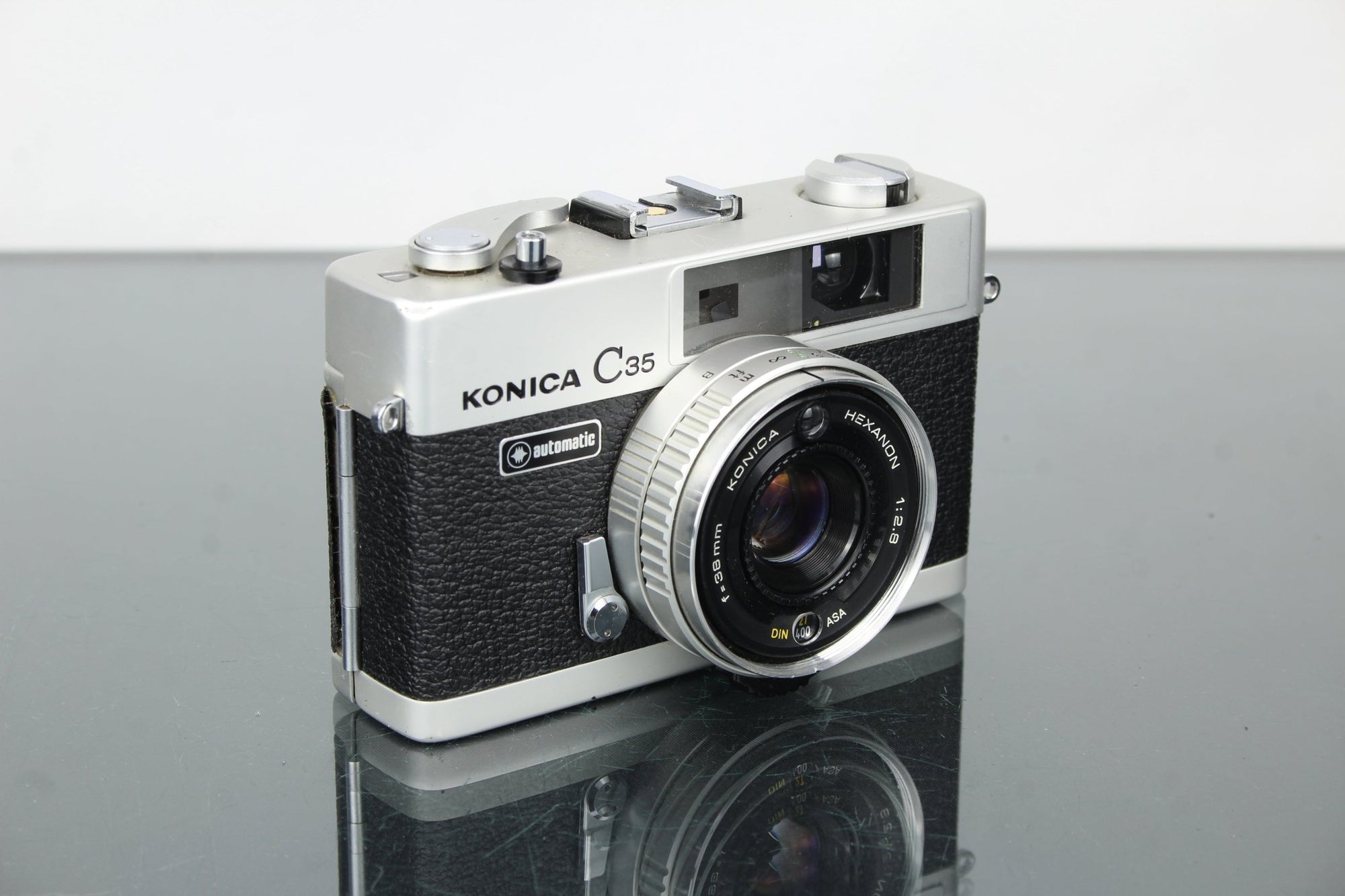 Konica C35 automatic - Dutch|Thrift