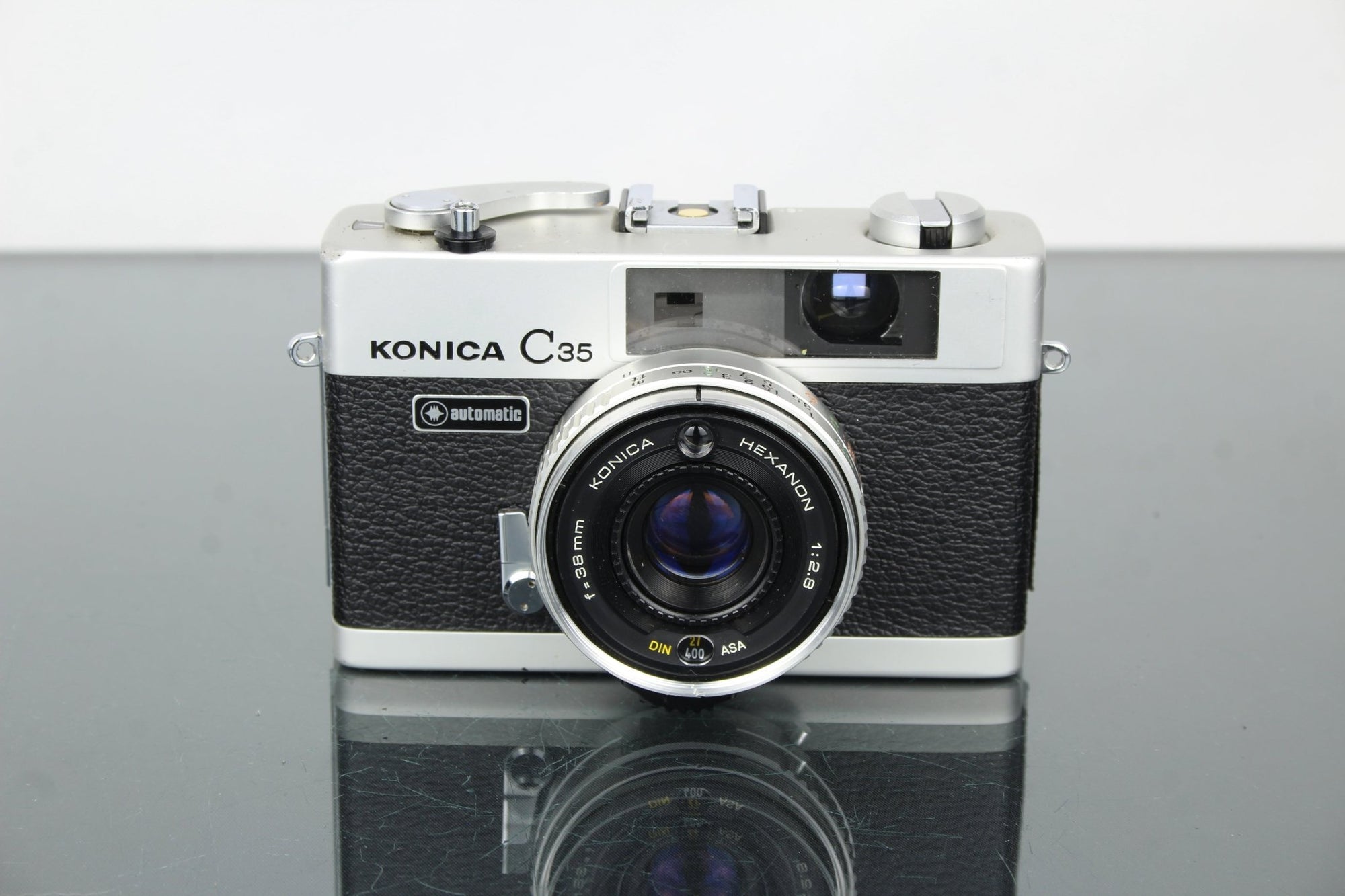 Konica C35 automatic - Dutch|Thrift