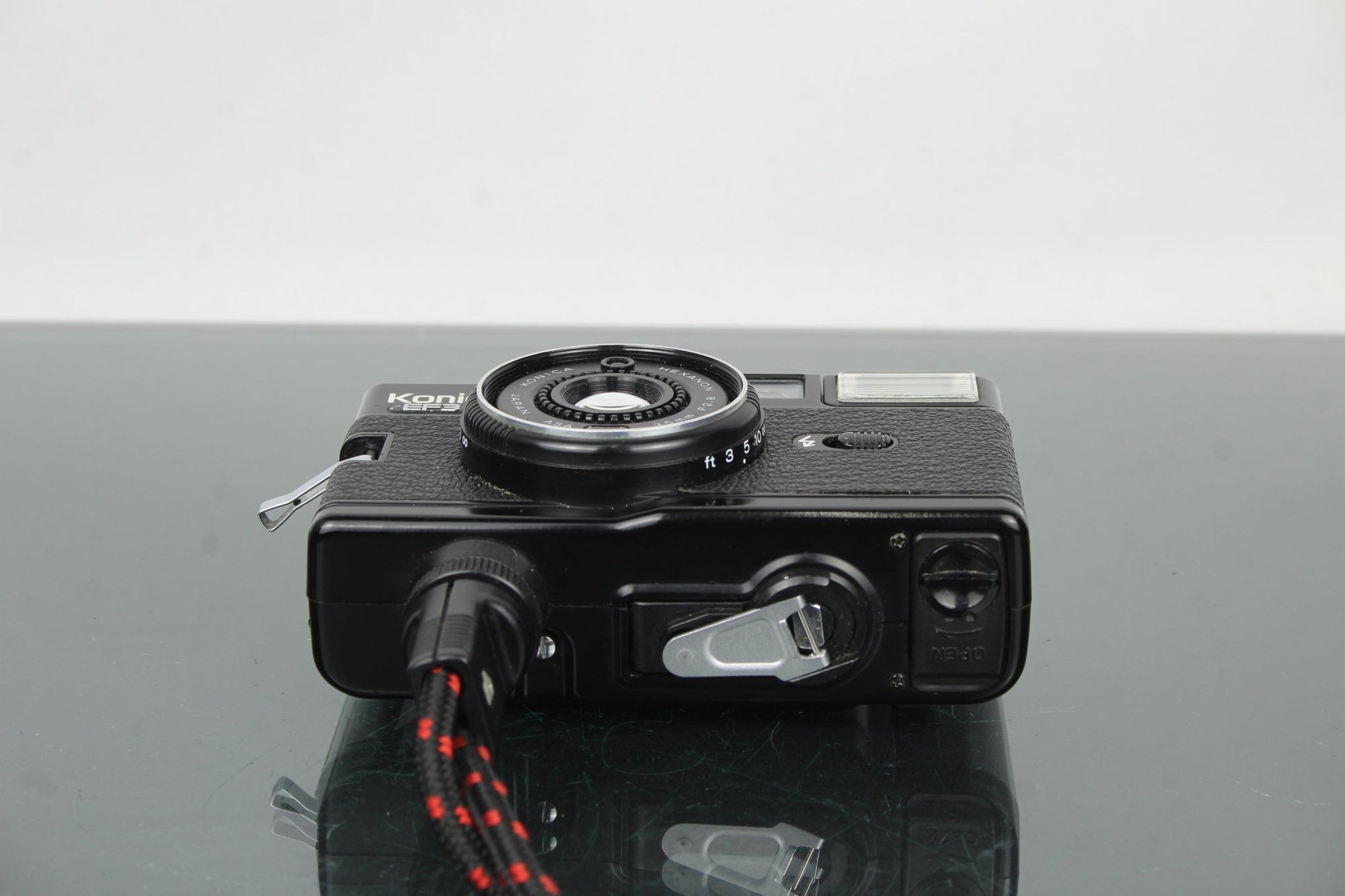 Konica C35 EF3D - Dutch|Thrift