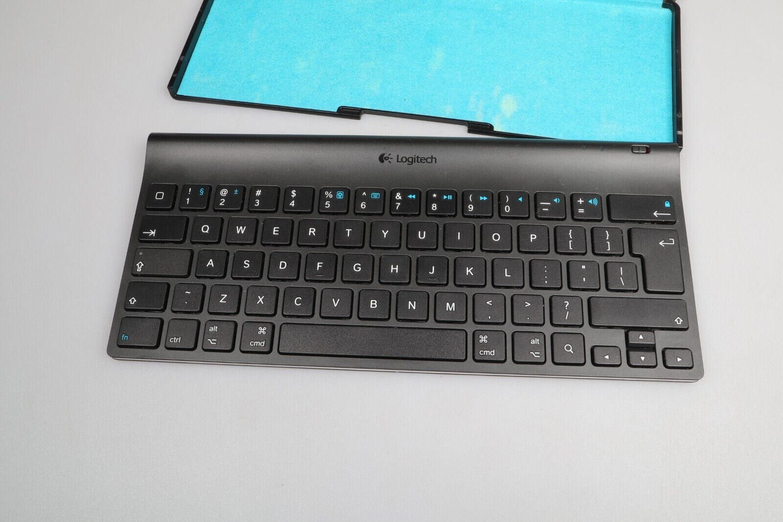 Logitech Y - R0021 | Tablet Keyboard for iPad - Dutch|Thrift