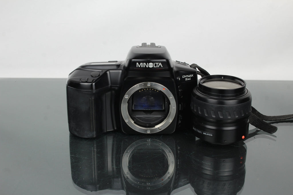Minolta Dynax 5xl + 35 - 80mm 1:4(22) - 5.6 lens - Dutch|Thrift