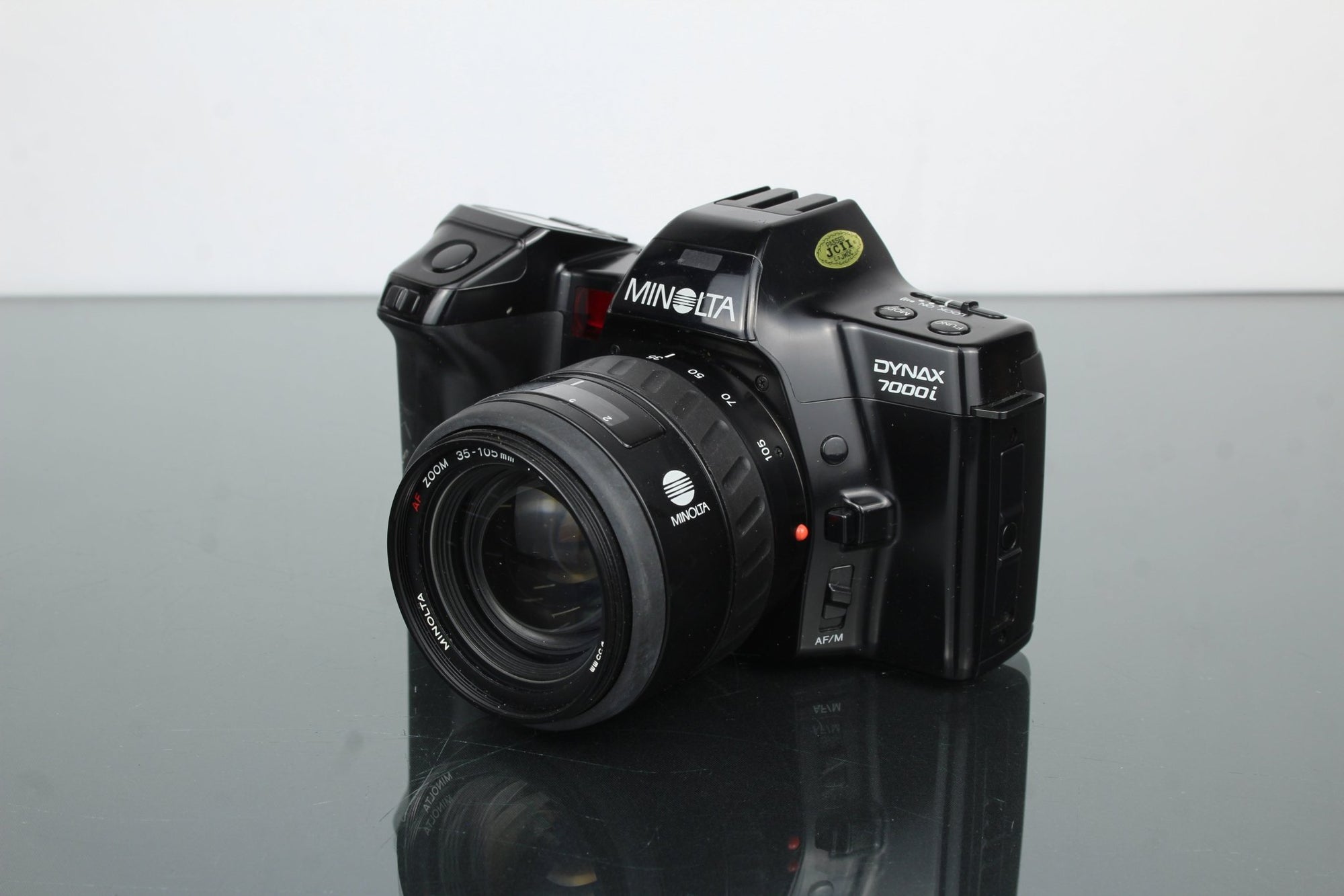Minolta dynax 7000i + 35 - 105mm 1:3.5 - 4.5 lens - Dutch|Thrift