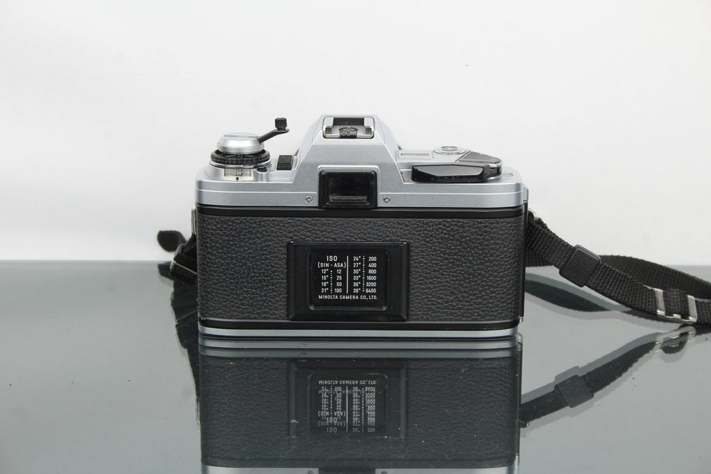 Minolta X - 300 + MD Zoom 35 - 70mm 1:3.5 - Dutch|Thrift