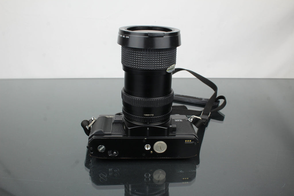 Minolta X - 700 + Minolta MD Zoom 28 - 85mm 1:3.5 - 4.5 - Dutch|Thrift