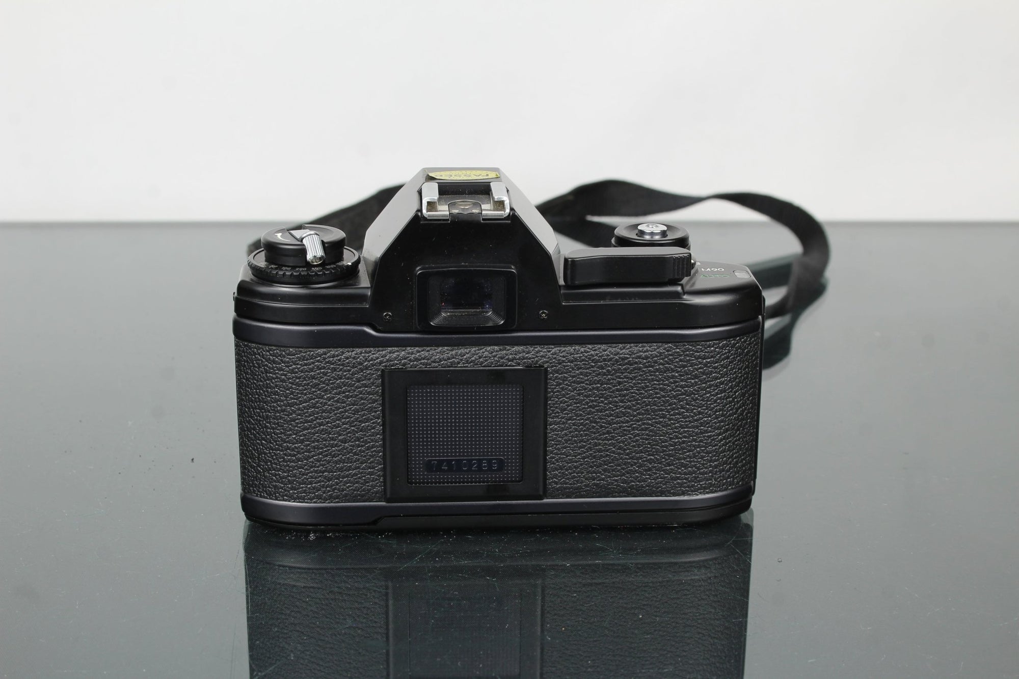 Nikon EM + Nikon 50mm 1:1.8 lens - Dutch|Thrift