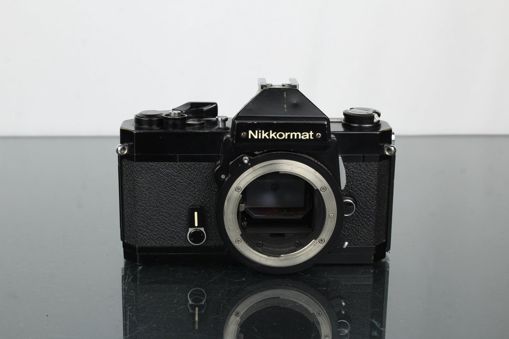 Nikon Nikkormat FT2 - Dutch|Thrift