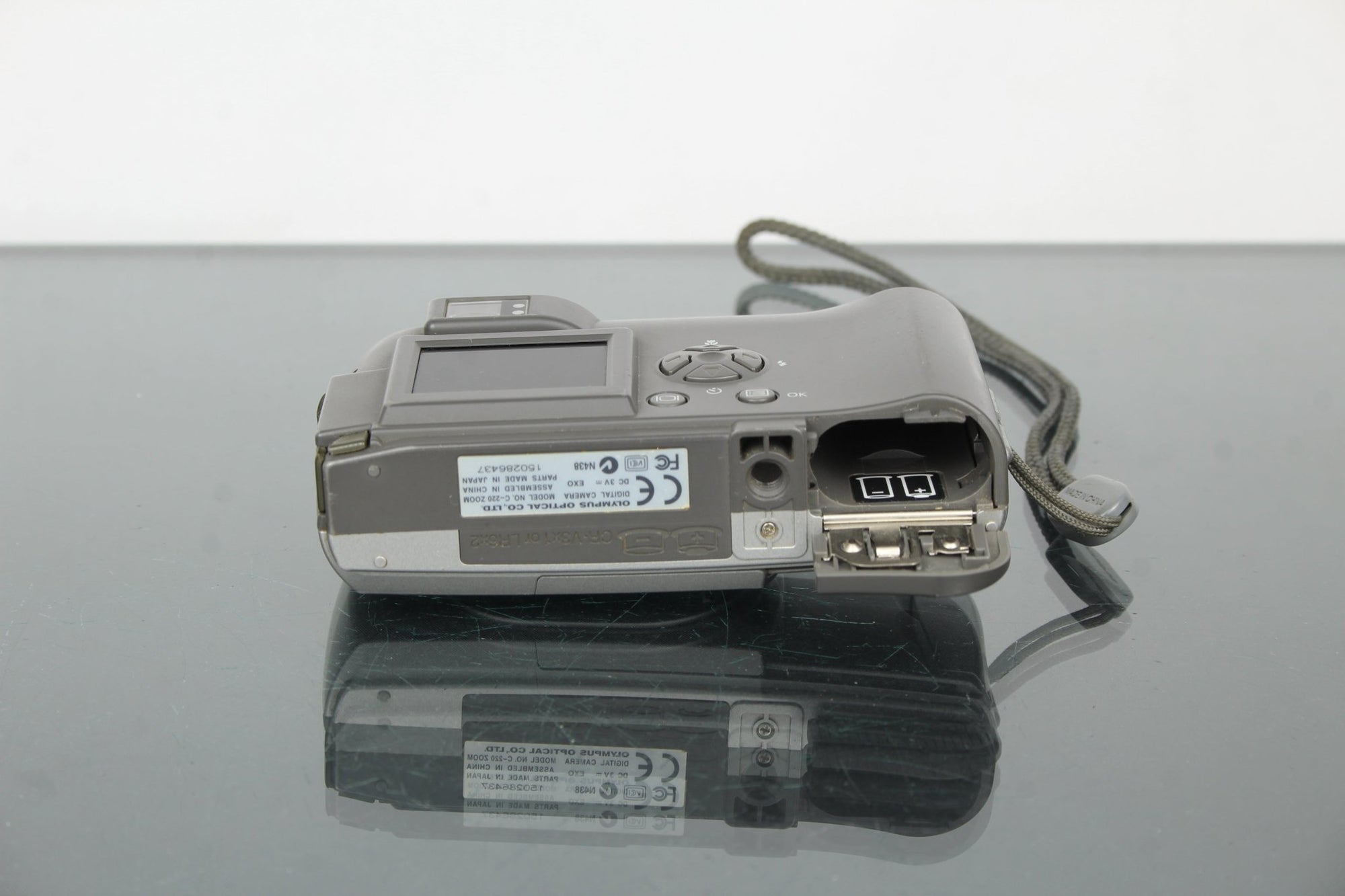 Olympus C - 220 Zoom - Dutch|Thrift