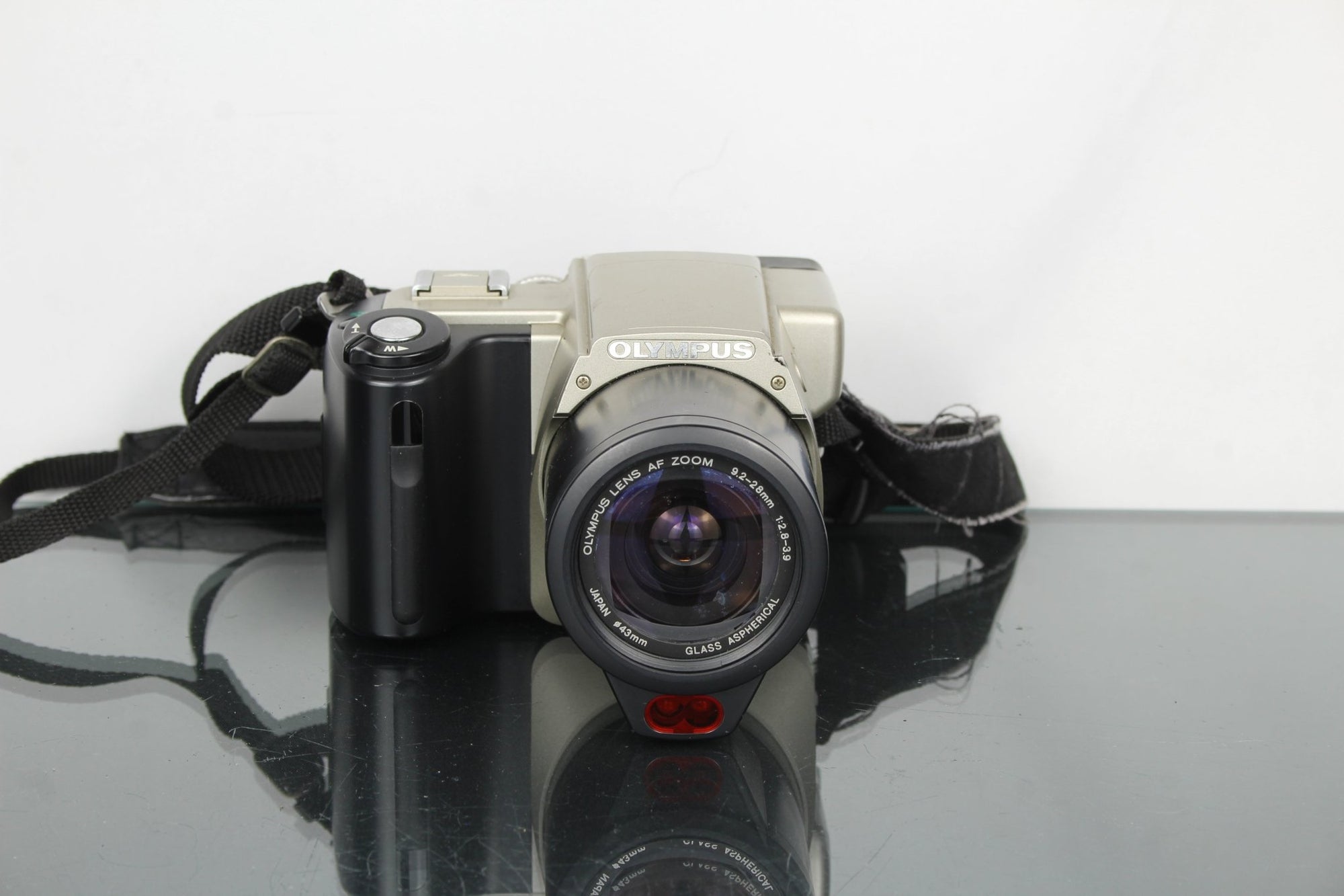 Olympus C - 2500L - Dutch|Thrift