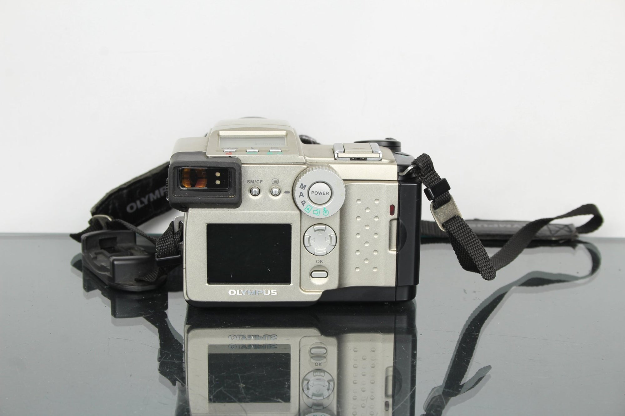 Olympus C - 2500L - Dutch|Thrift