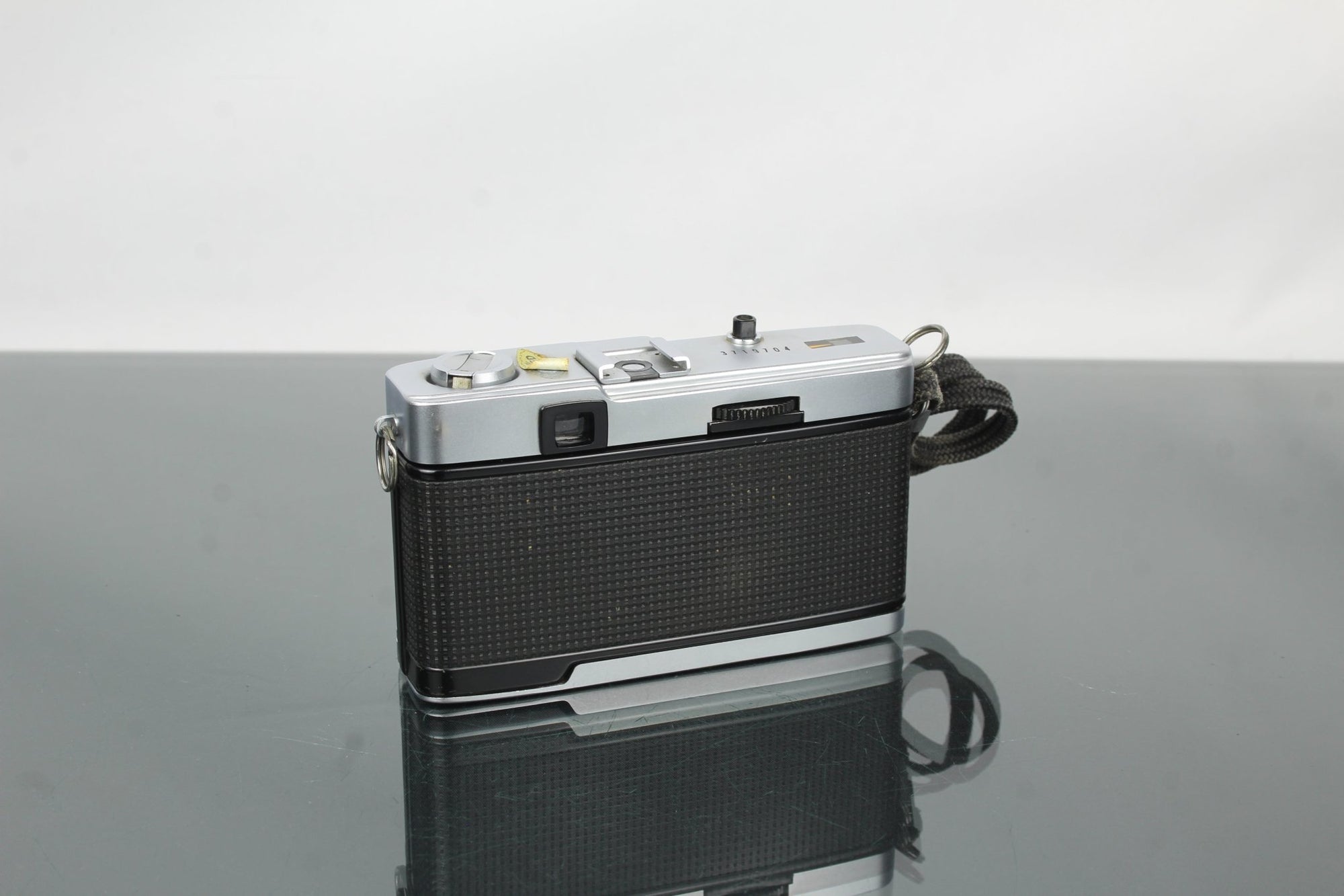 Olympus Trip 35 - Dutch|Thrift