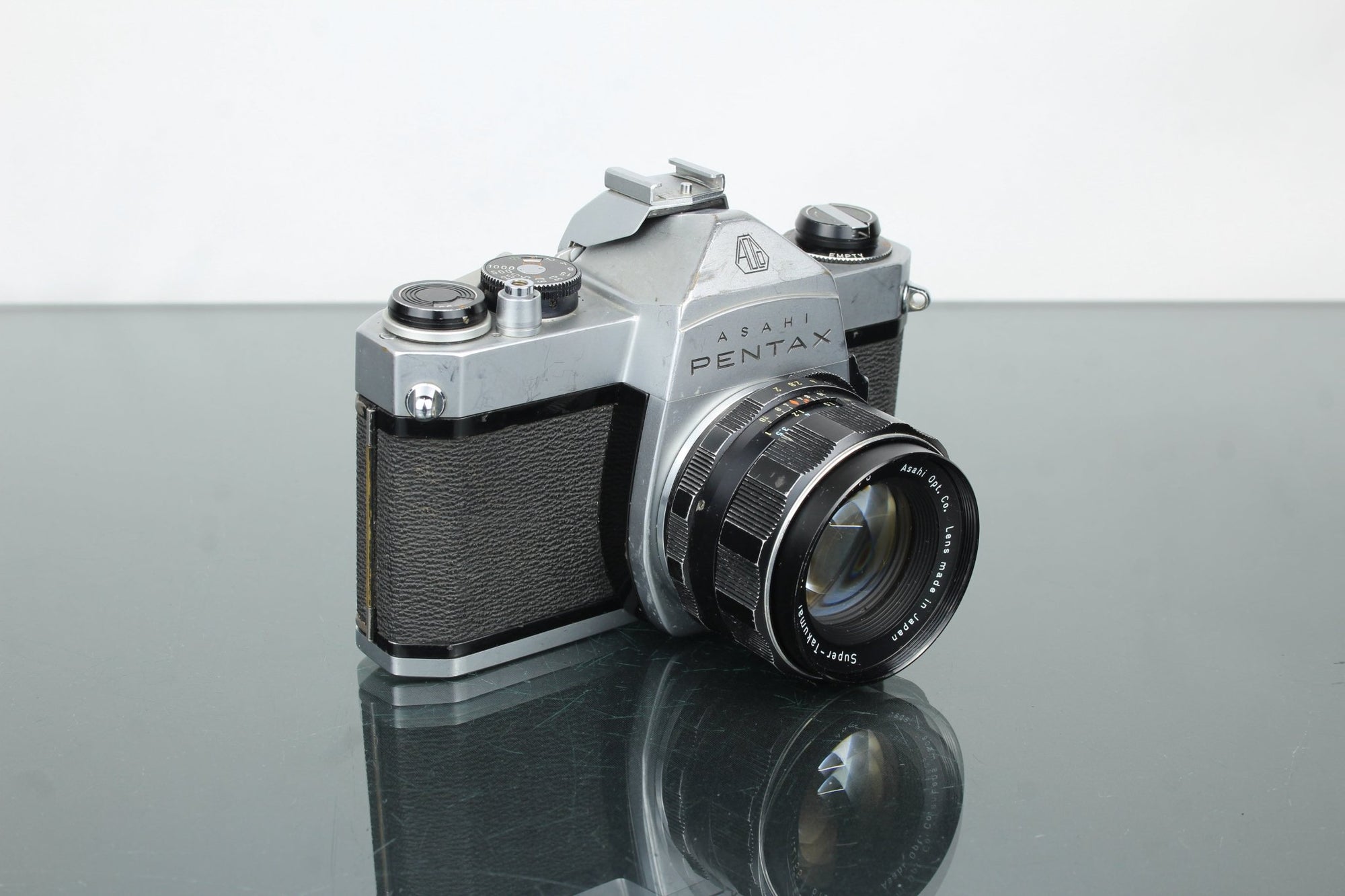 Pentax SP1000 + Asahi SMC Takumar 1:2/55 Lens - Dutch|Thrift