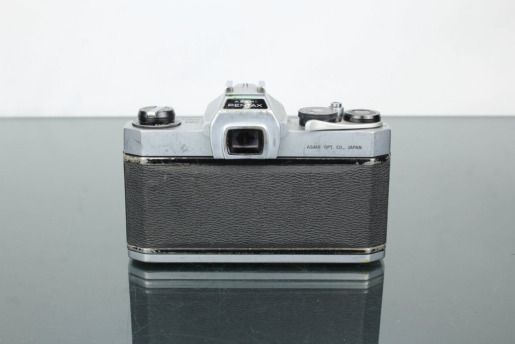 Pentax SP1000 + Asahi SMC Takumar 1:2/55 Lens - Dutch|Thrift