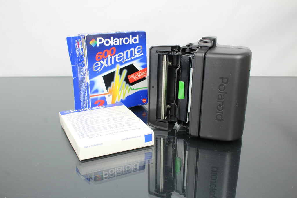 Polaroid 636 Closeup - Dutch|Thrift