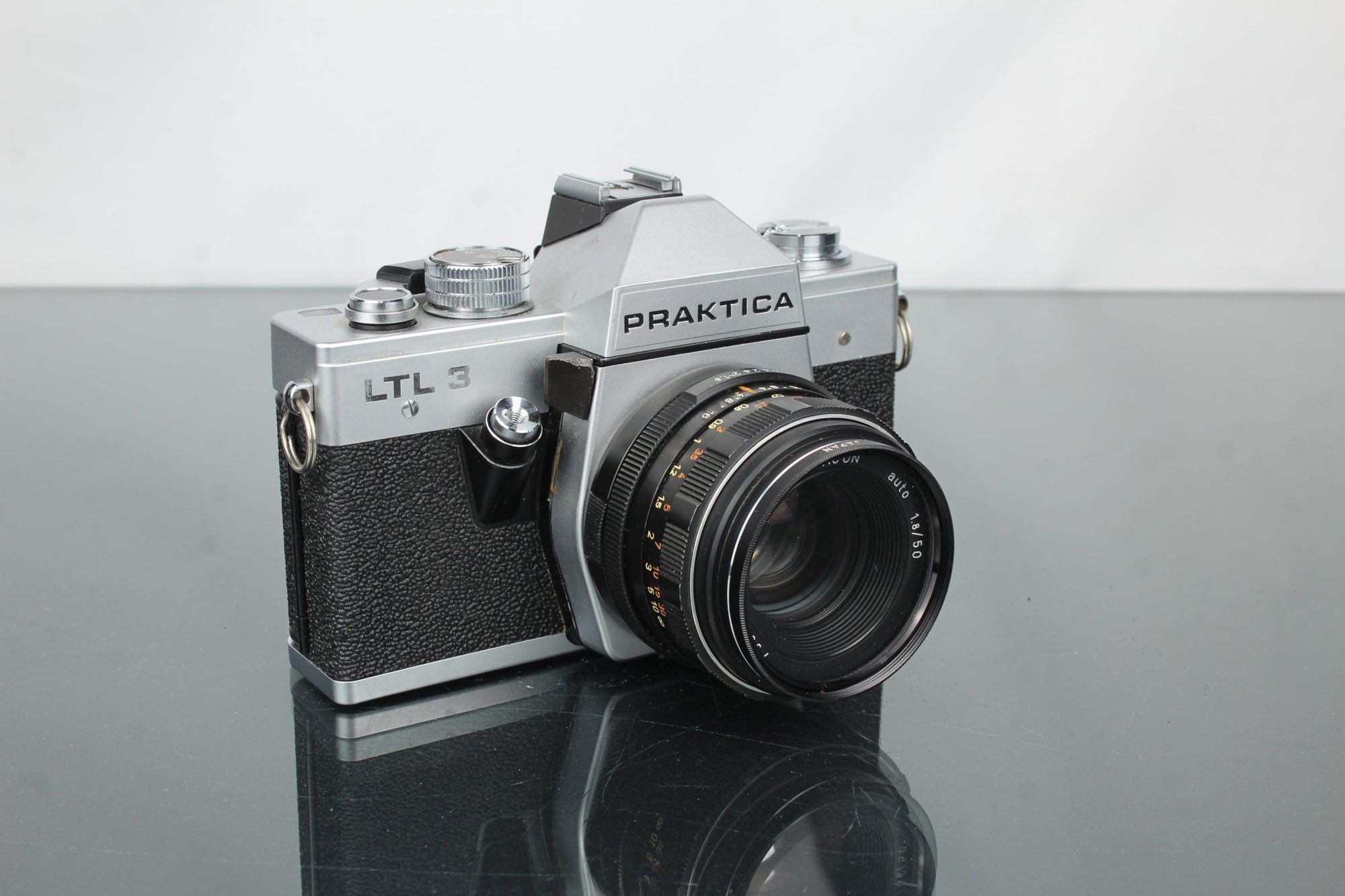 Praktica LTL 3 + Pentacon Auto 1:8/50 - Dutch|Thrift