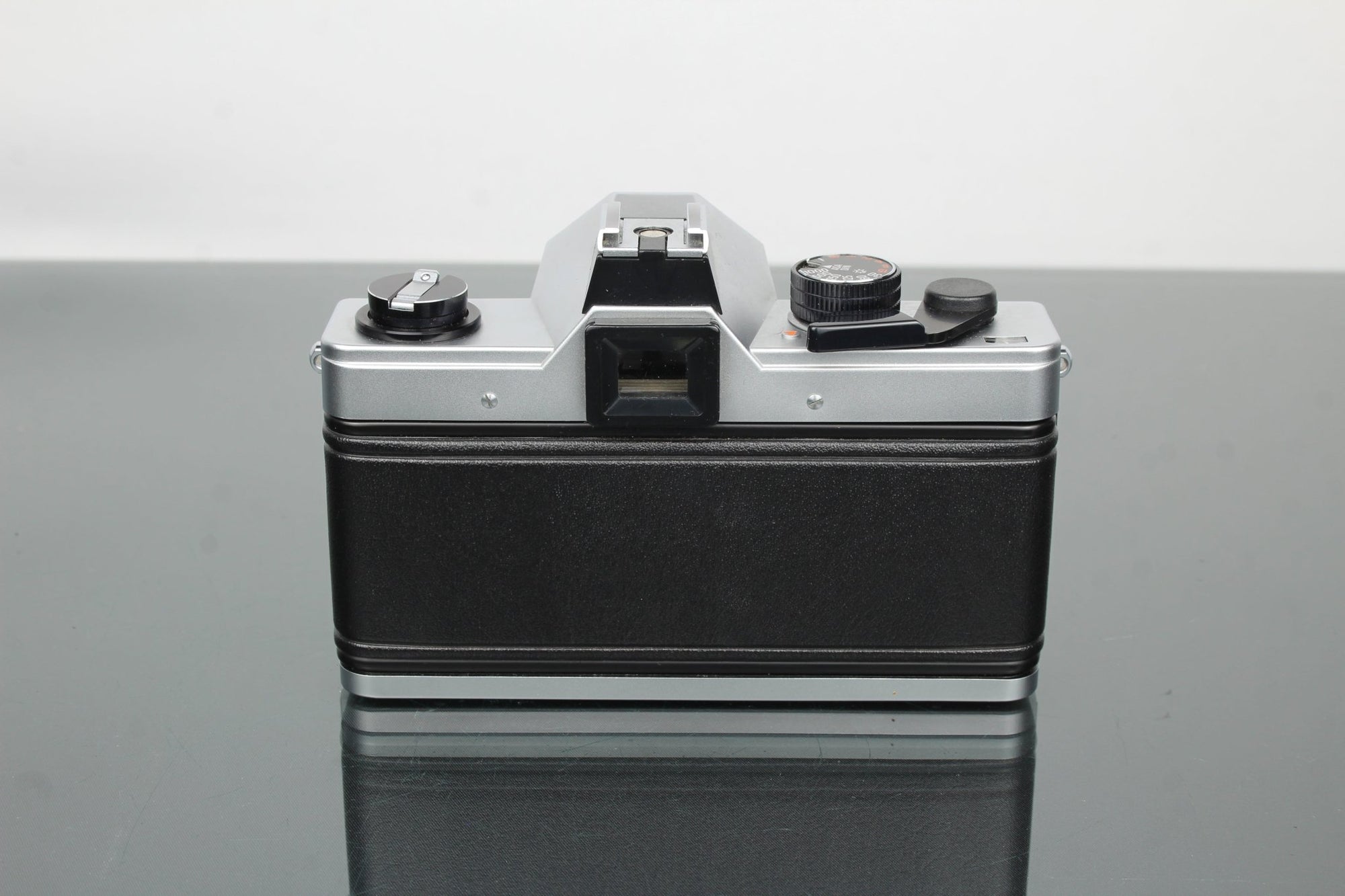 Praktika MLT 5 B + Pentacon auto 1.8/50 lens (M42 mount) - Dutch|Thrift