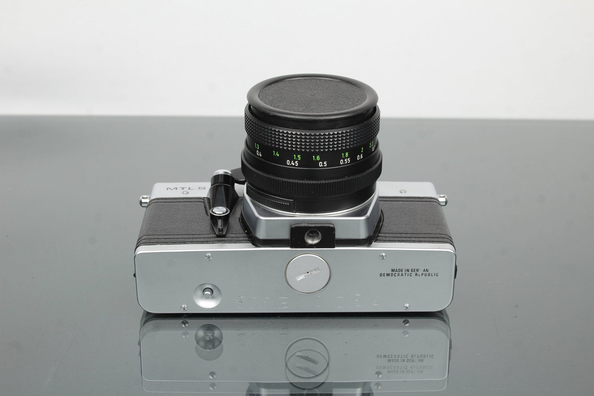 Praktika MLT 5 B + Pentacon auto 1.8/50 lens (M42 mount) - Dutch|Thrift