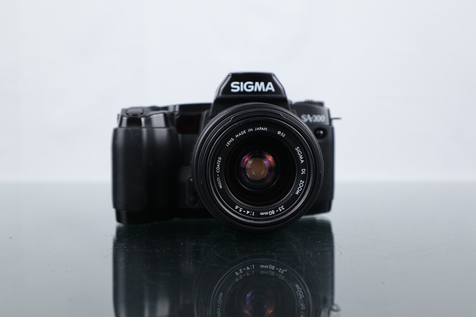 📷 Sigma SA - 300 | 35mm SLR Film Camera | Sigma DL Zoom 35 - 80mm 1:4 - 5.6 Lens - Dutch|Thrift