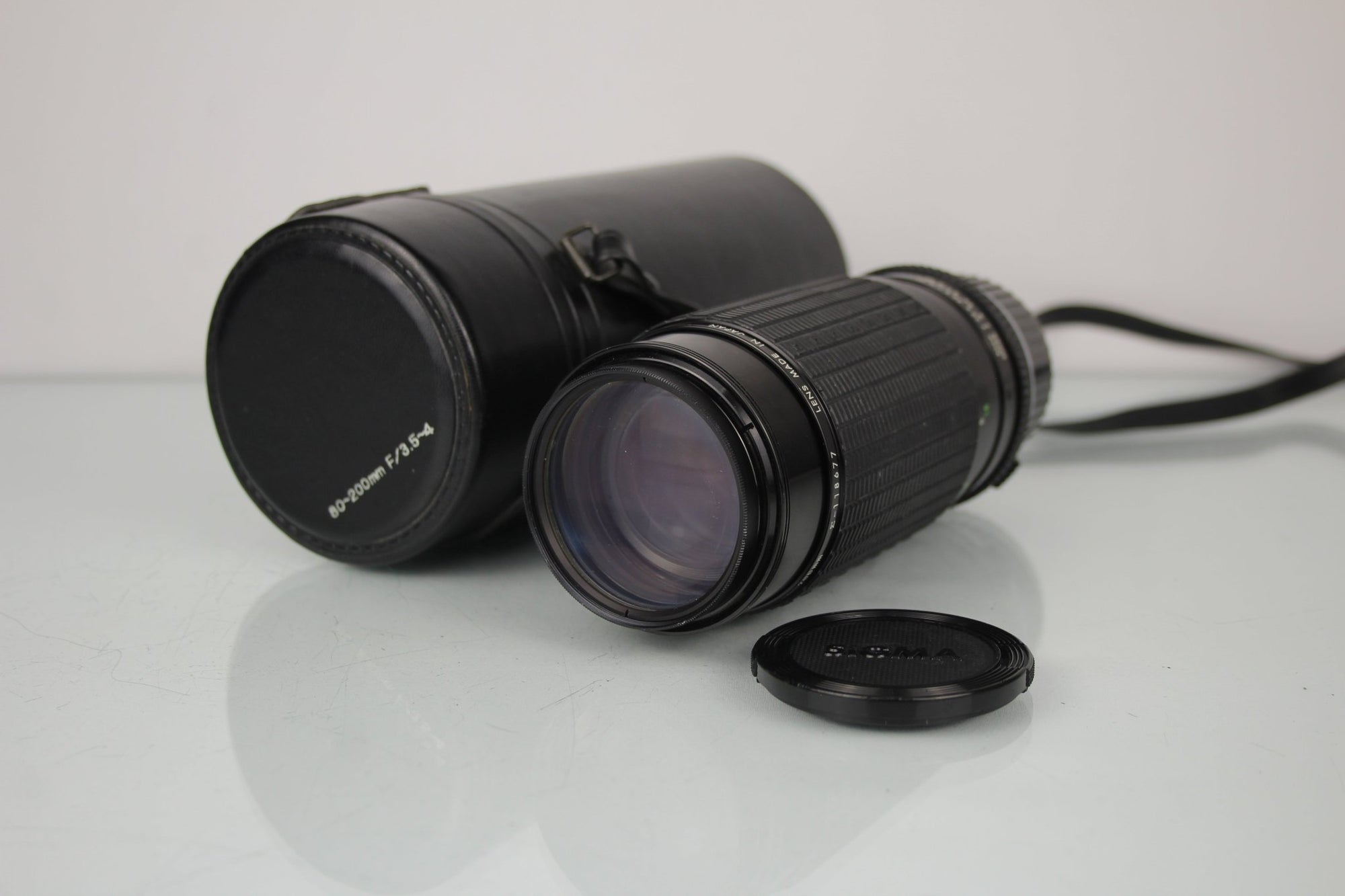 Sigma Zoom 1:3.5 - 4 80 - 200mm OM Mount - Dutch|Thrift