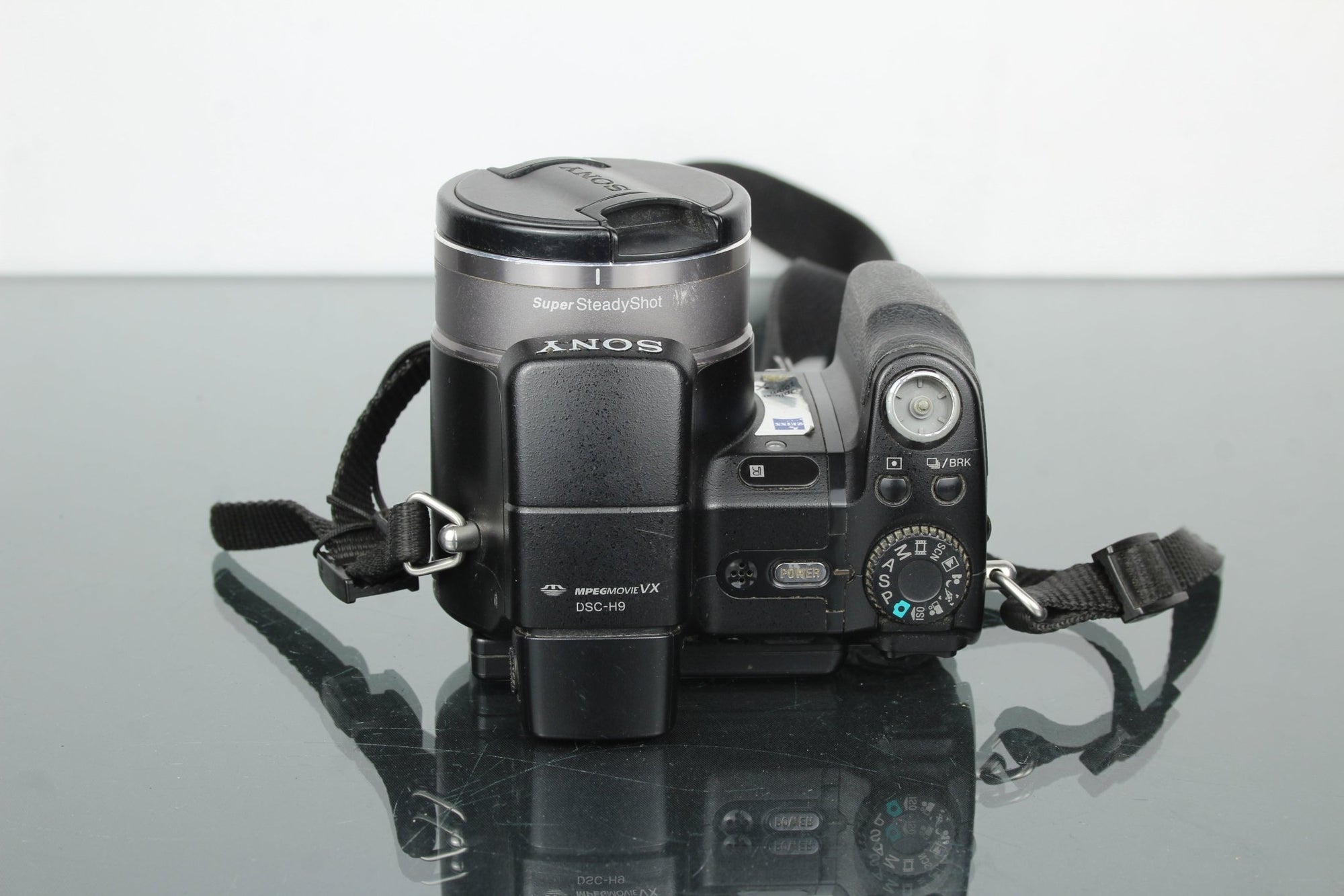 Sony DSC - H9 - Dutch|Thrift